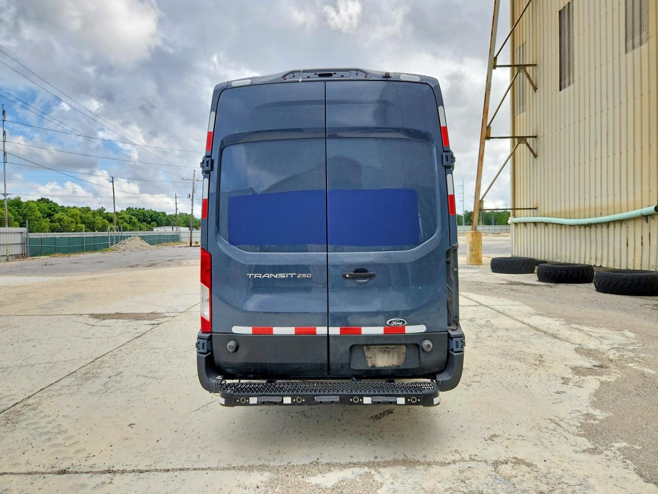 Ford Transit T-250