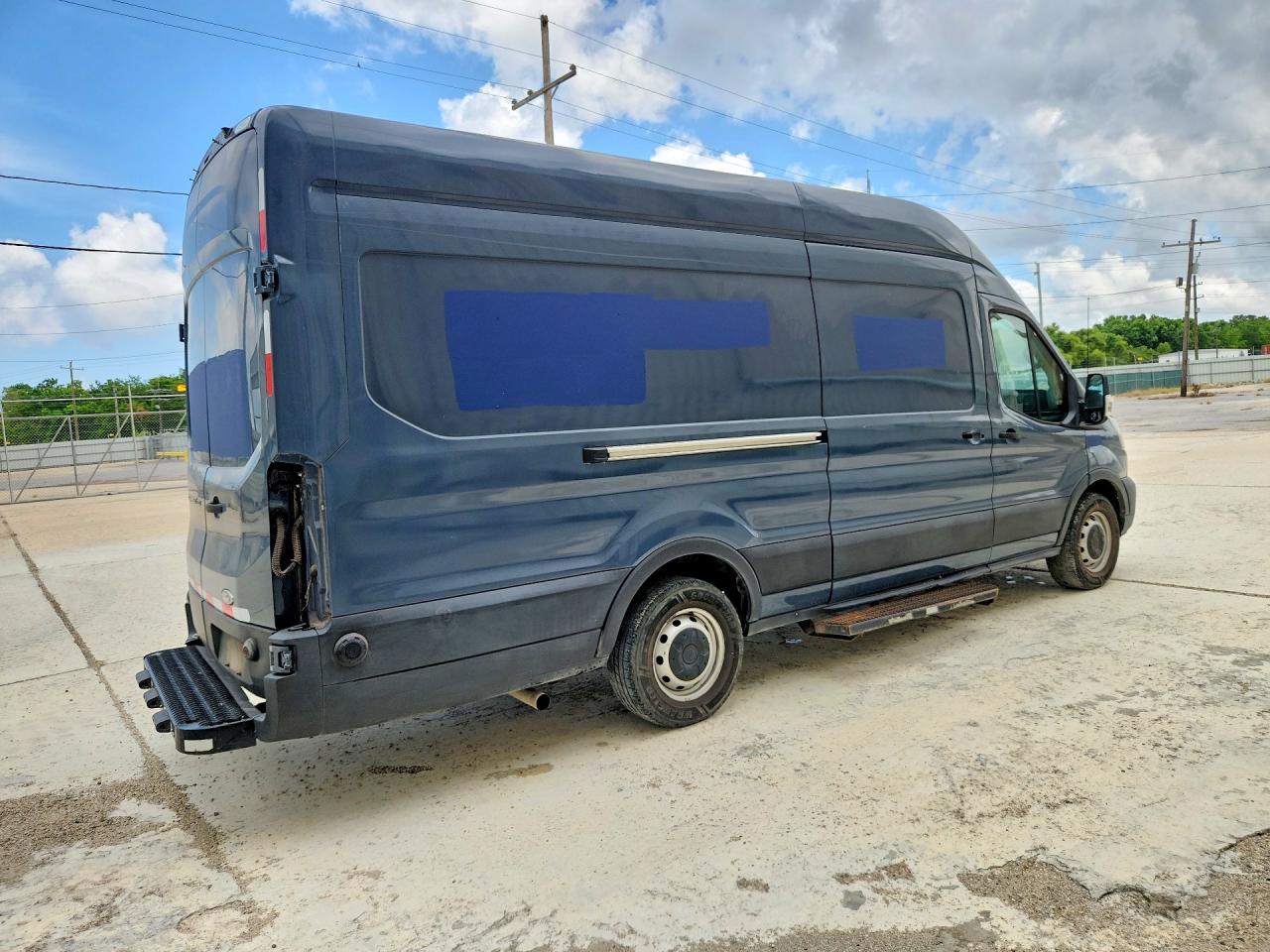 Ford Transit T-250