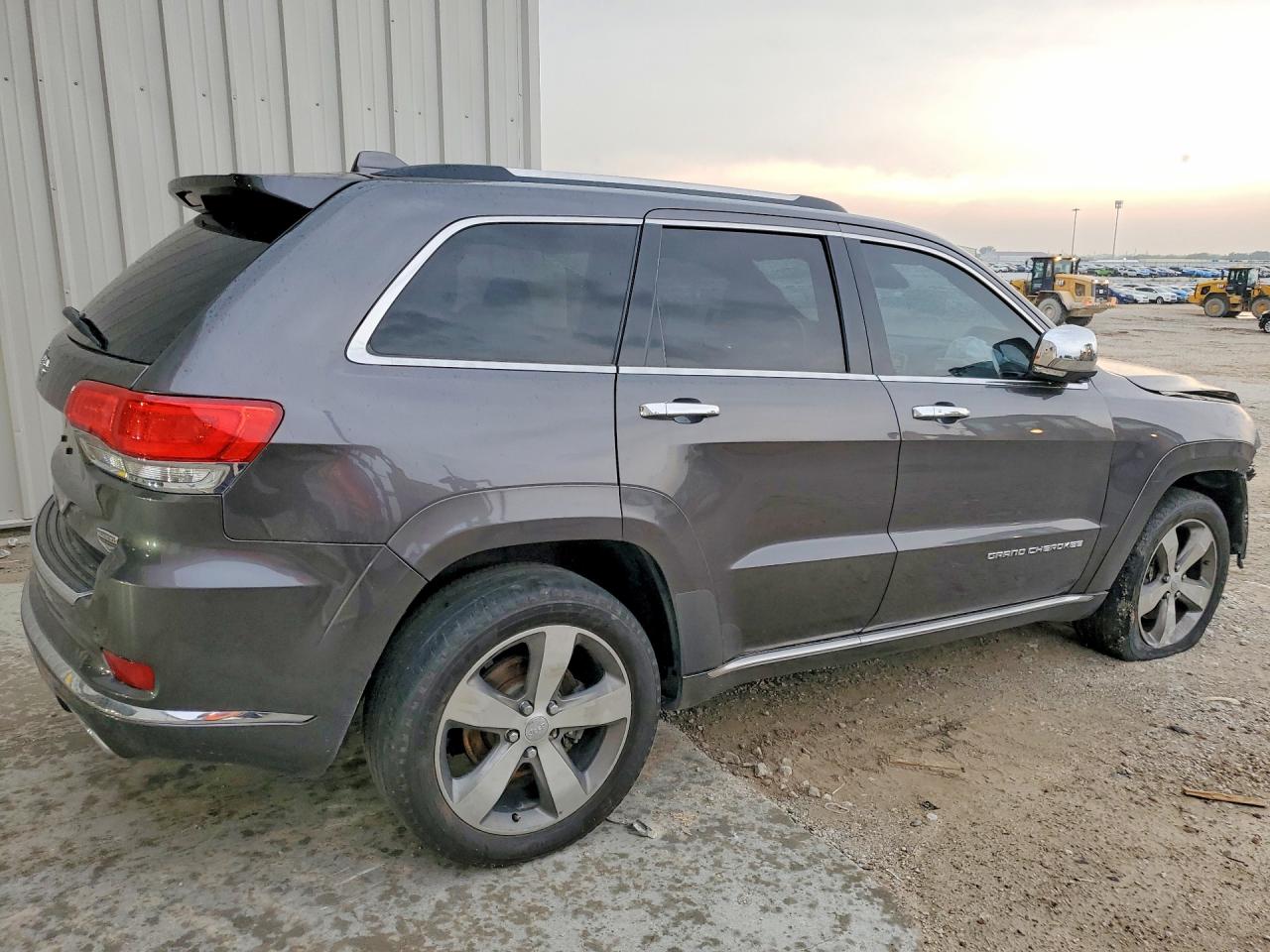 Jeep Cherokee Summit