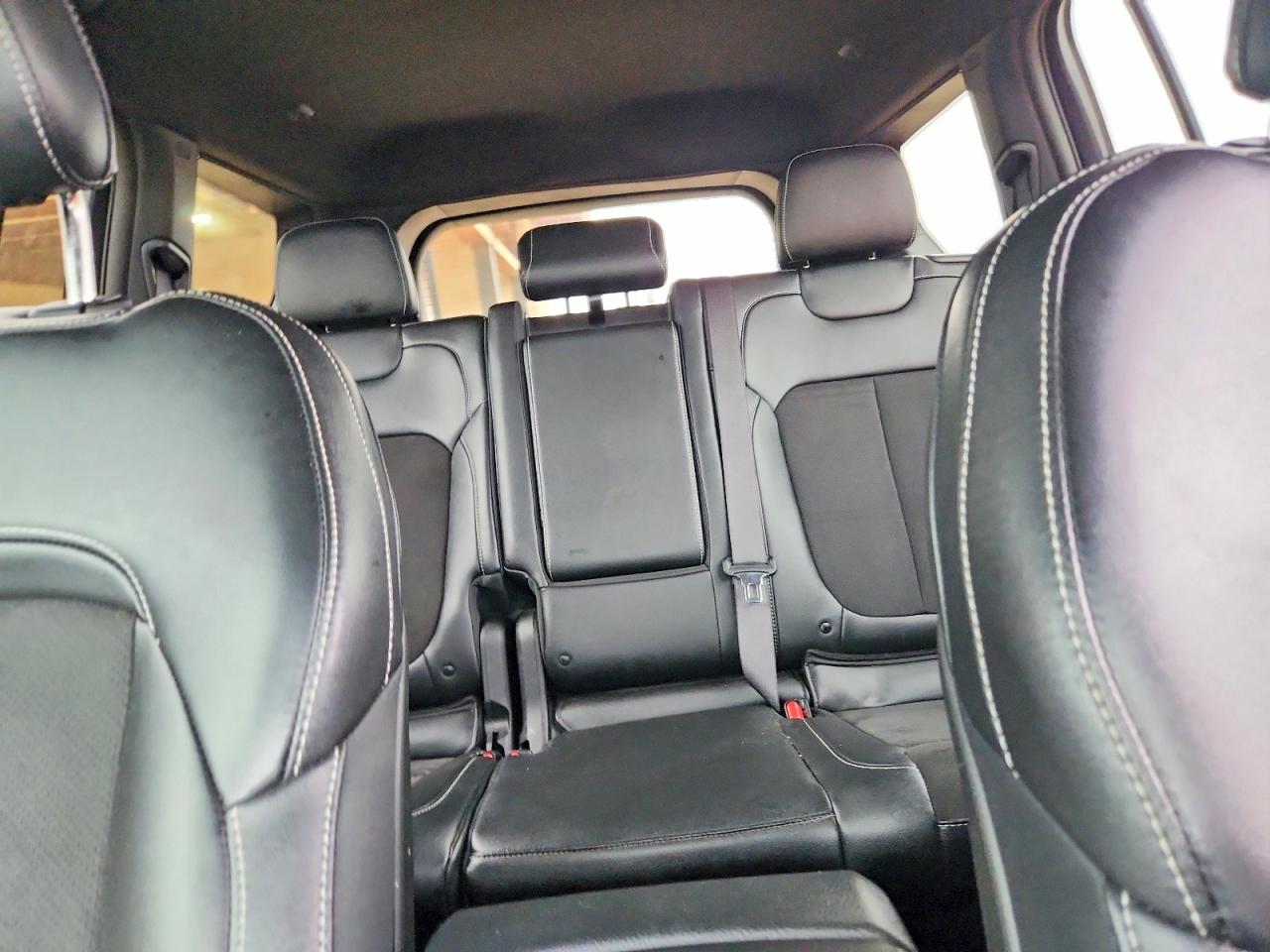 Jeep Cherokee L Laredo