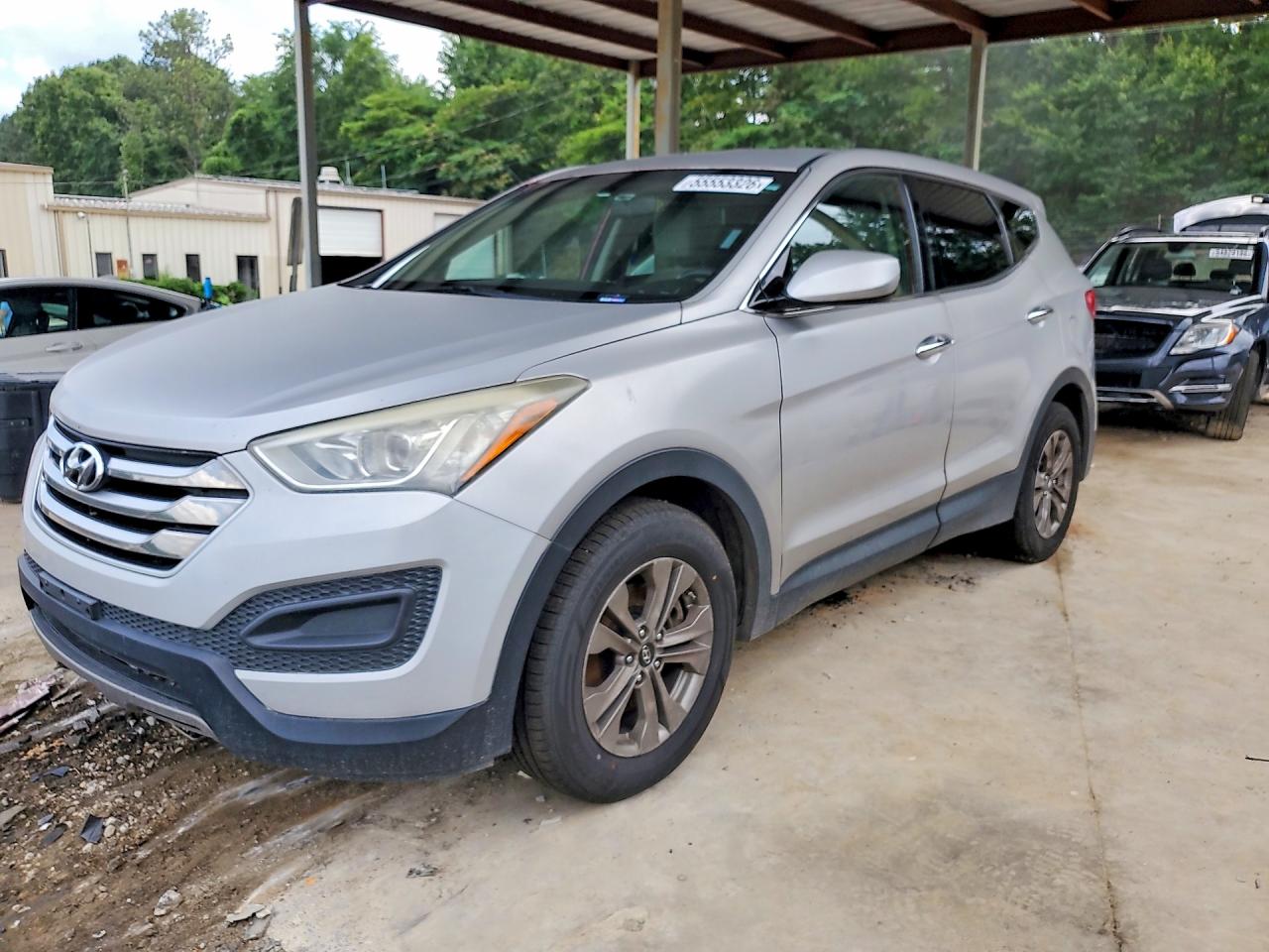 Salvage Hyundai SANTA FE Image