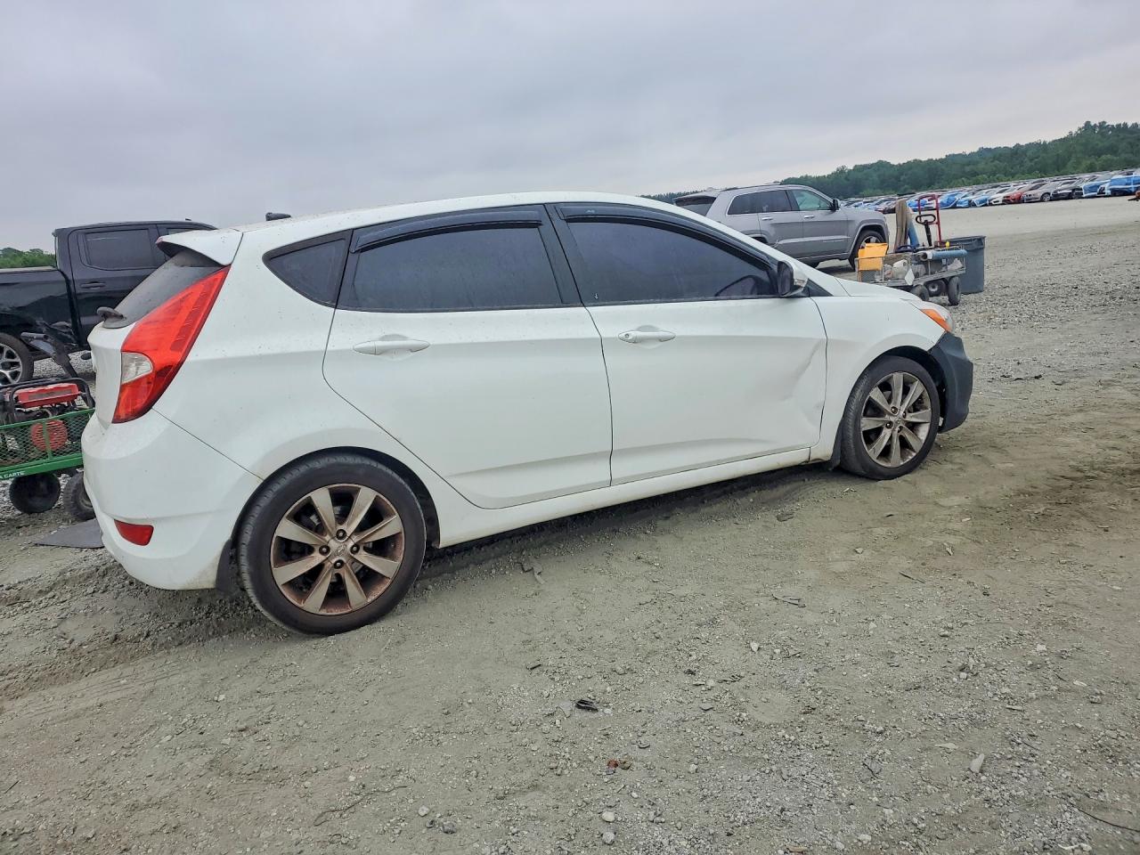 Hyundai ACCENT Se
