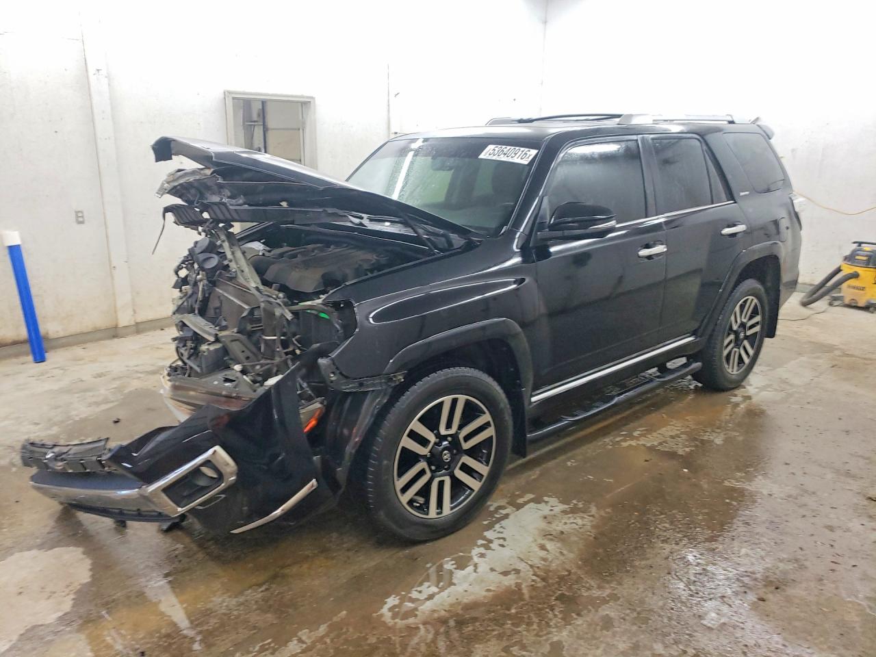Salvage Toyota 4Runner Image