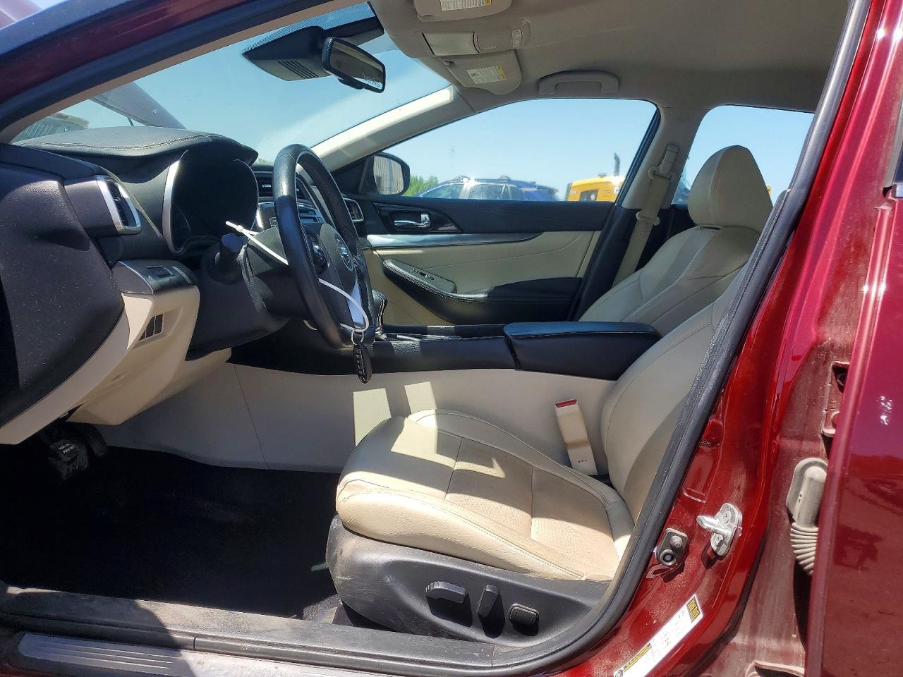 Nissan Maxima Sv