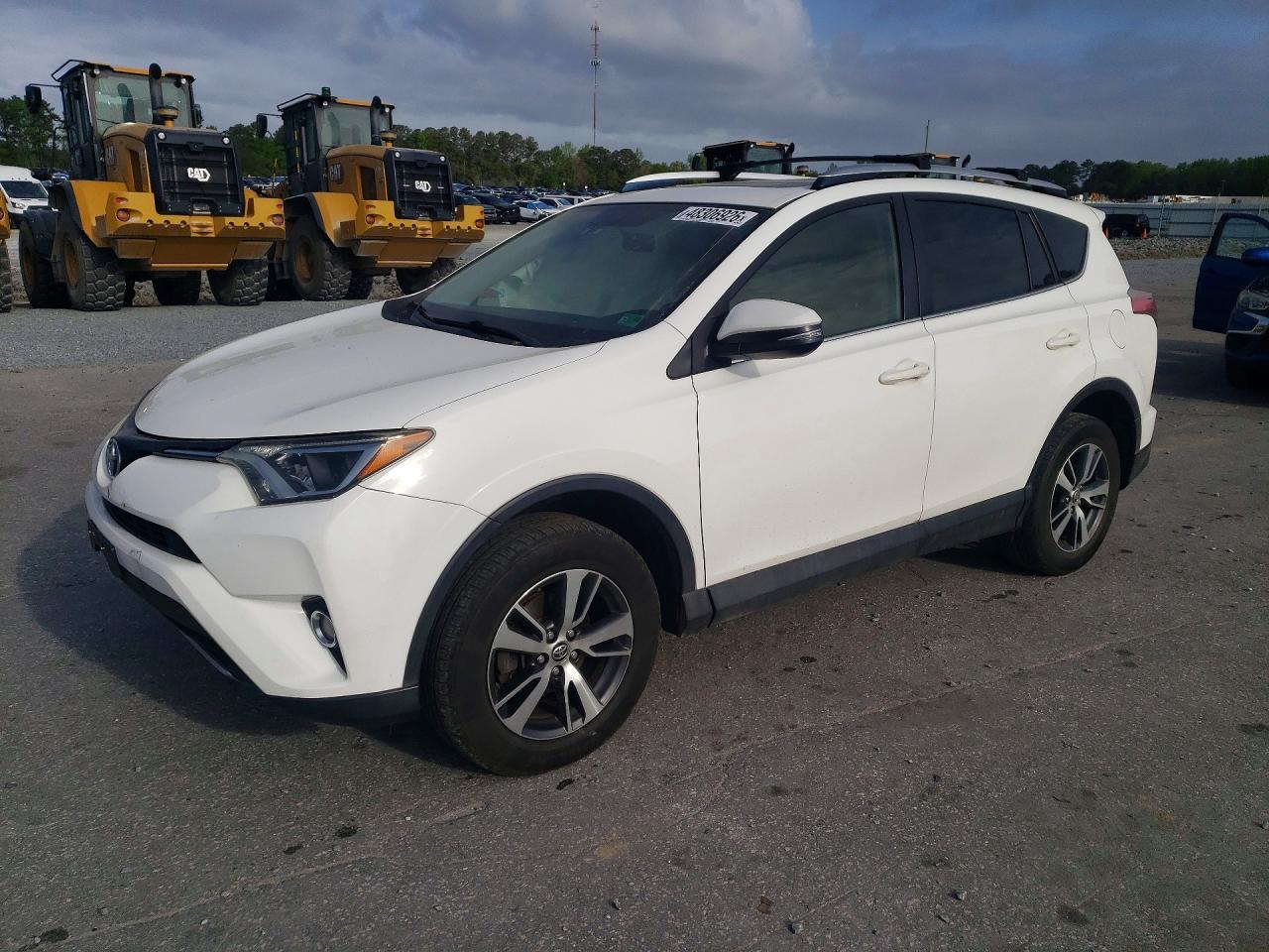 Salvage Toyota RAV4 Image
