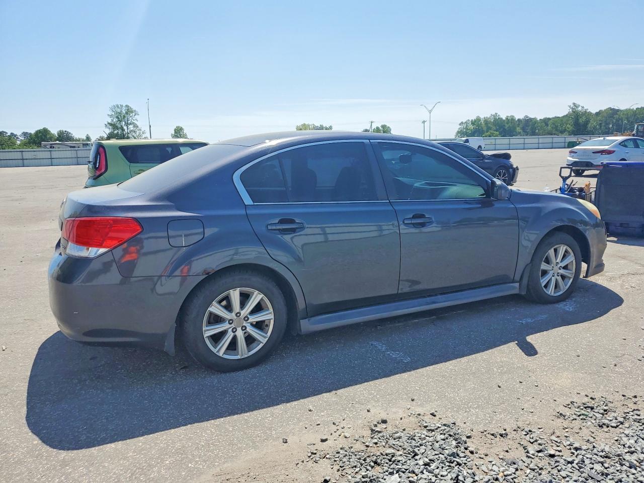 Subaru Legacy 2.5i Premium
