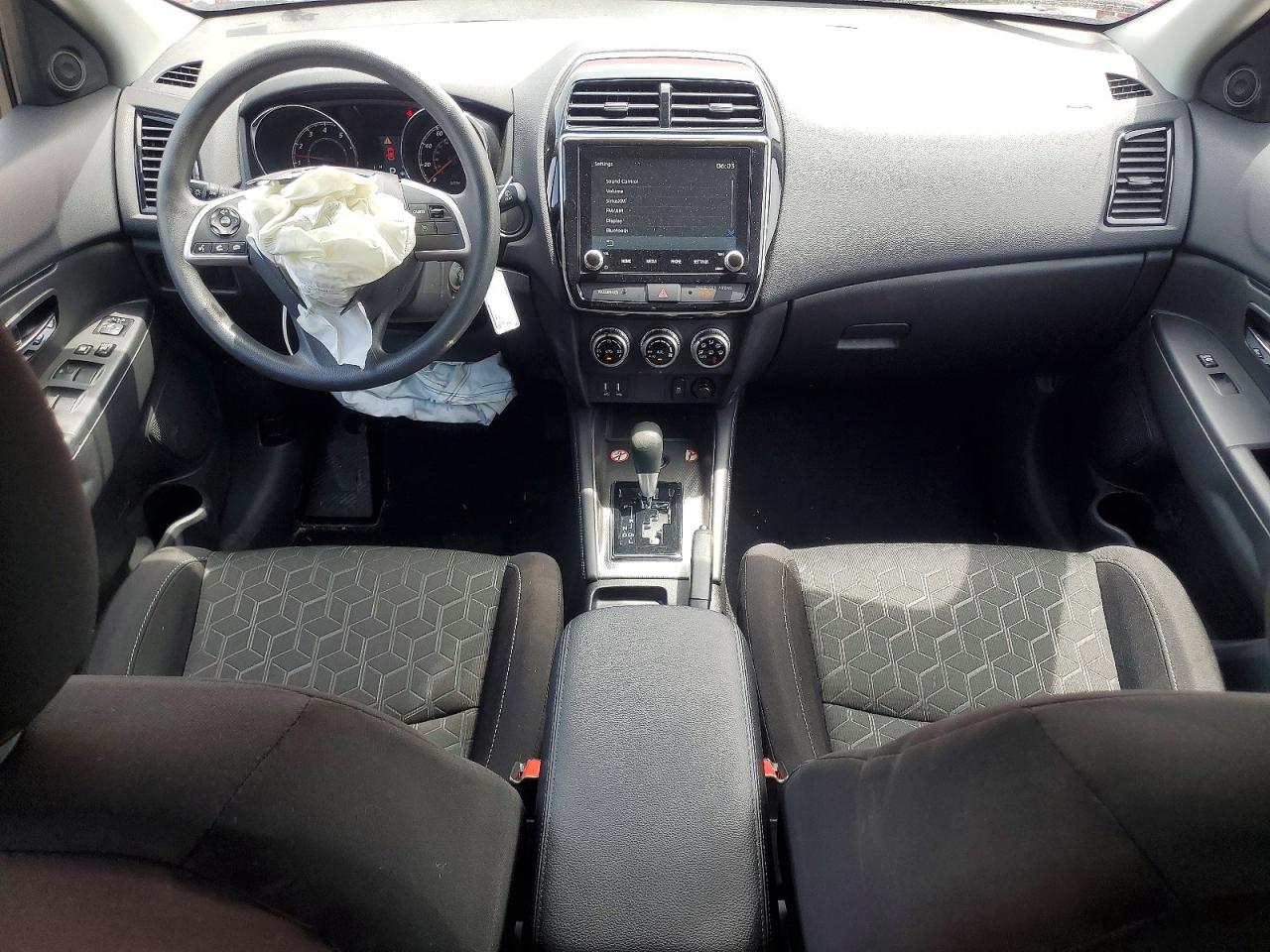 Mitsubishi Outlander S