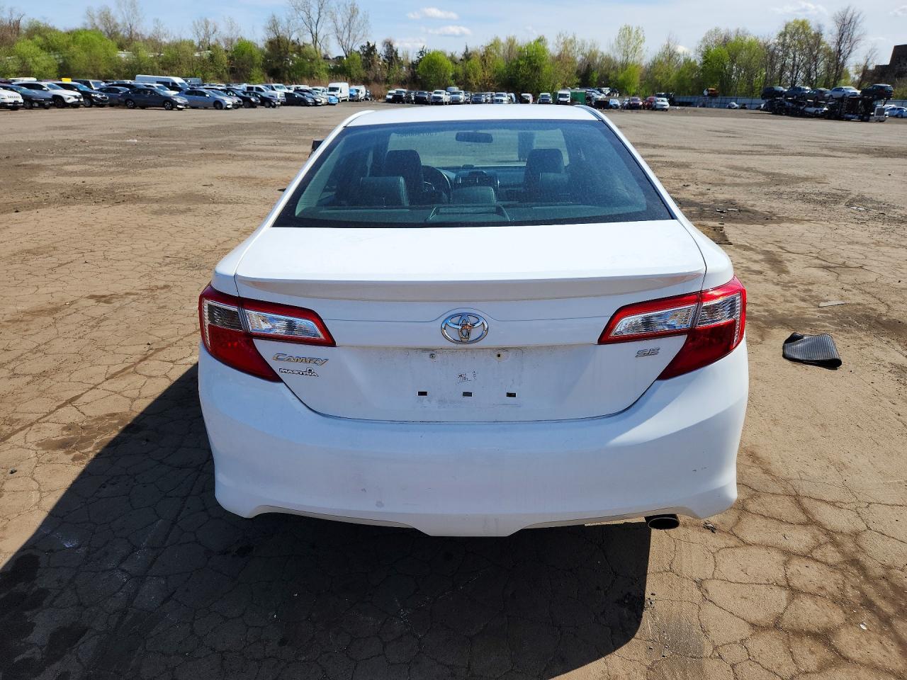 Toyota Camry Se