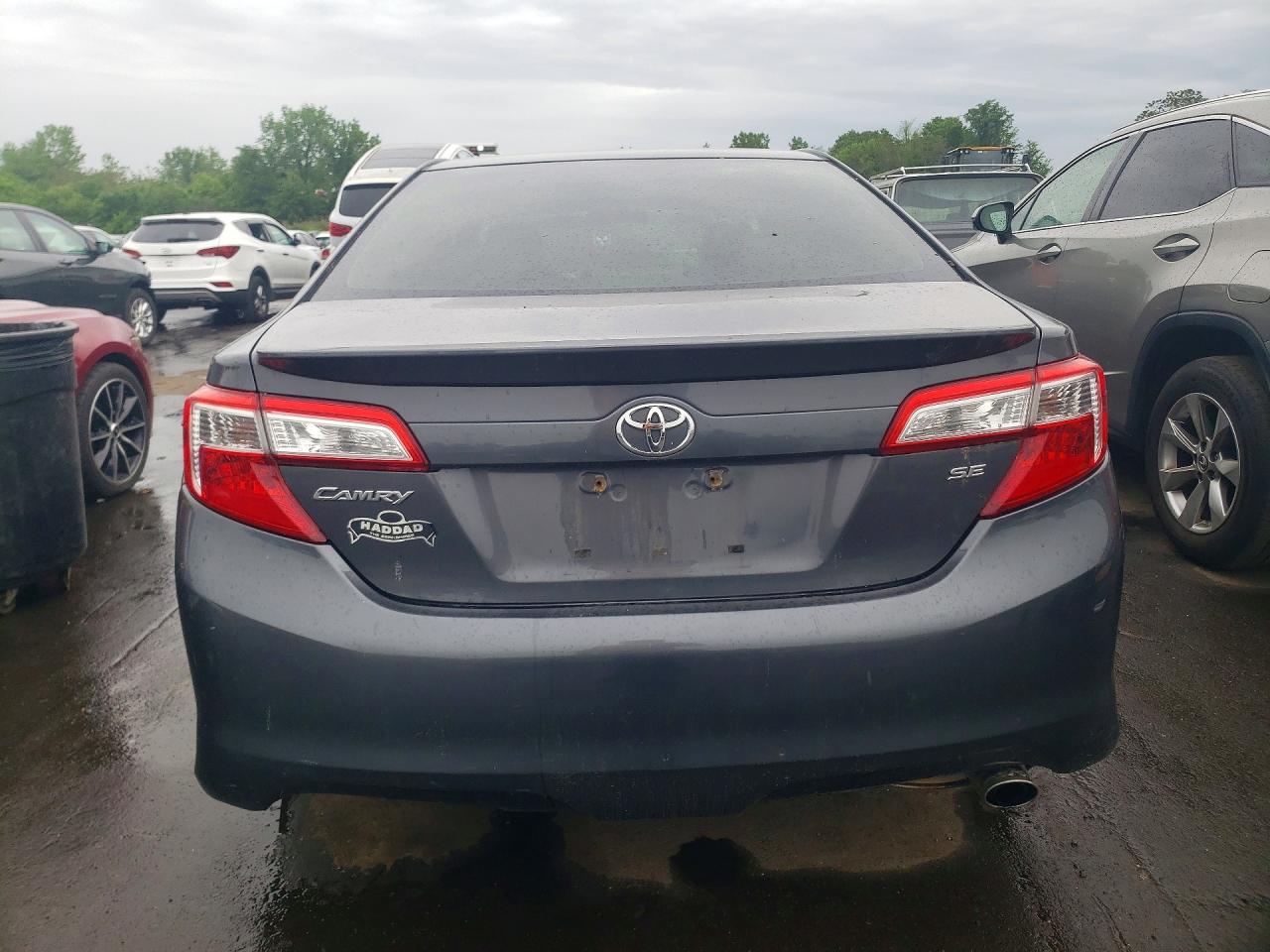 Toyota Camry Se
