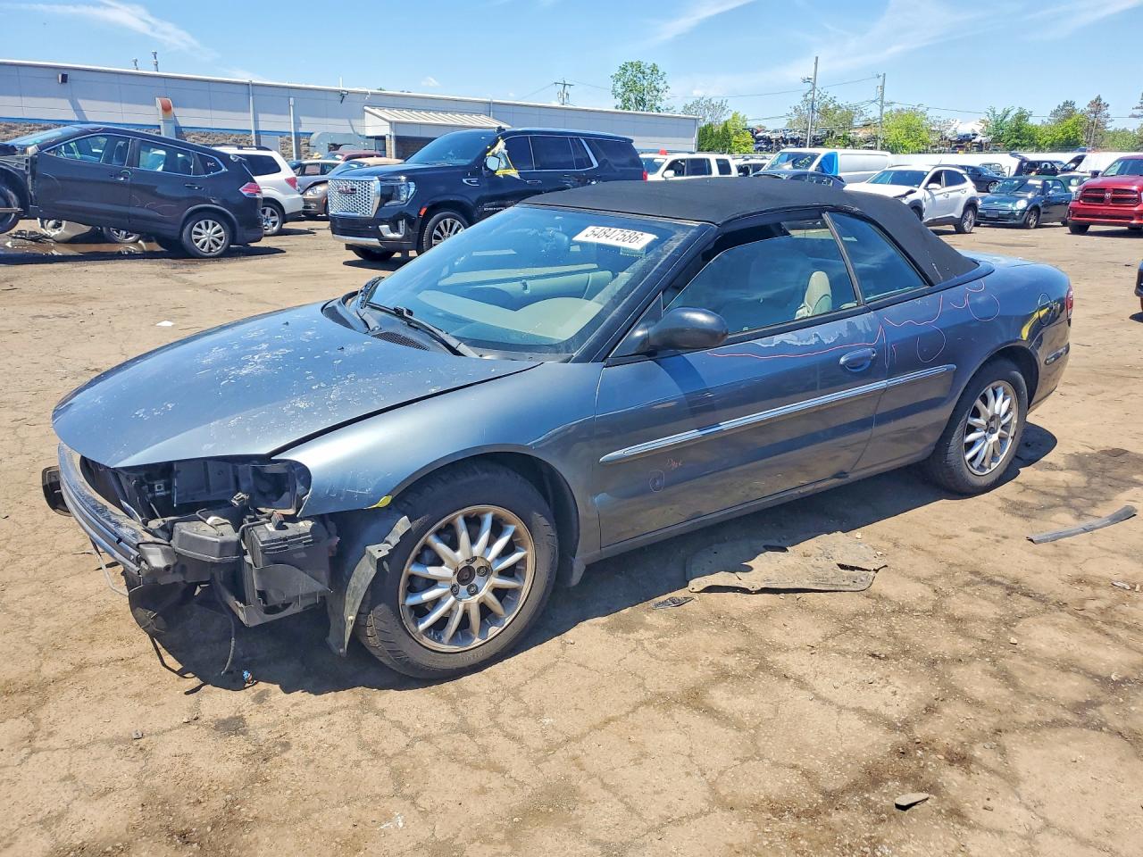 Salvage Chrysler Sebring Image