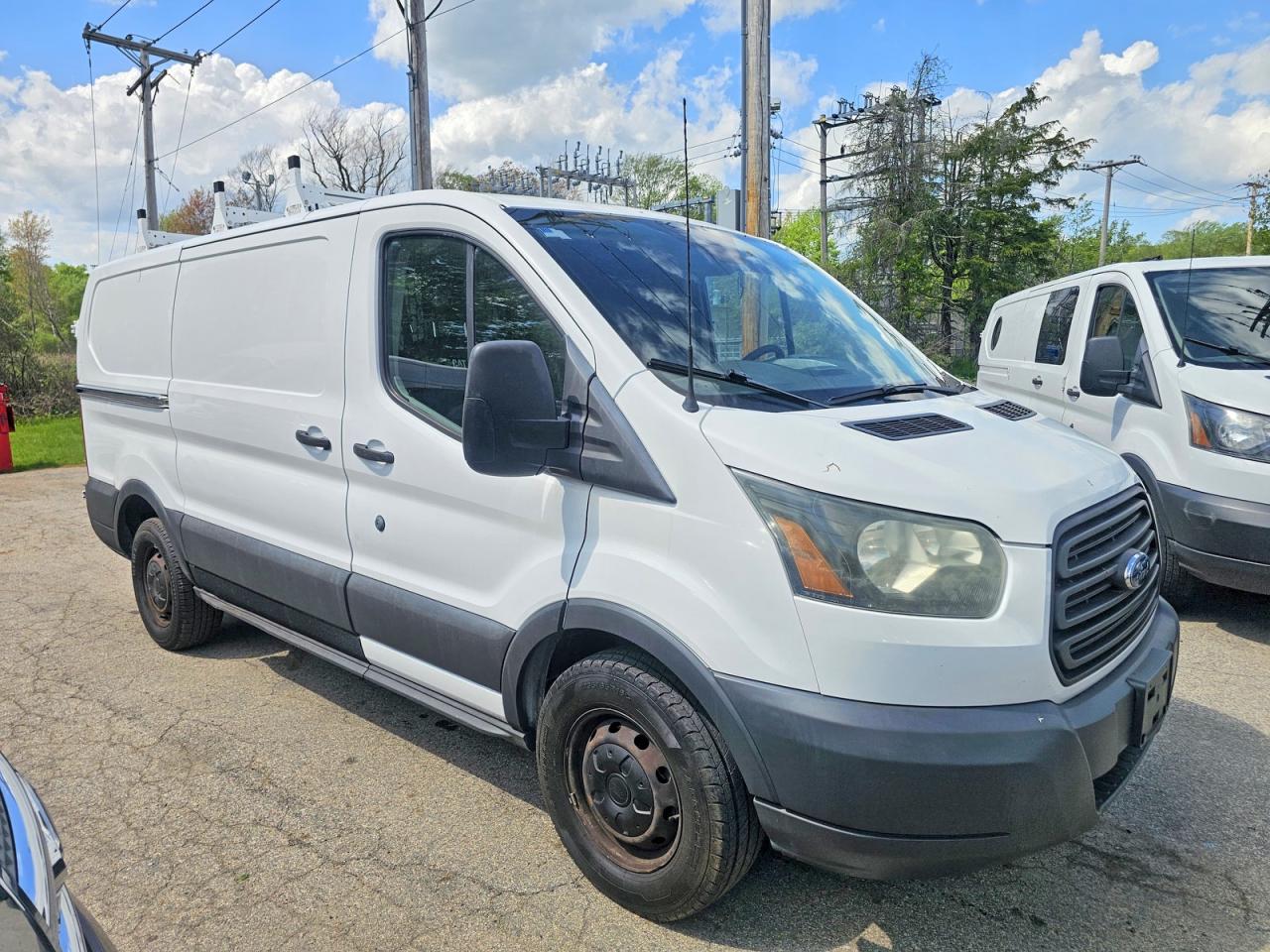 Salvage Ford Transit Image