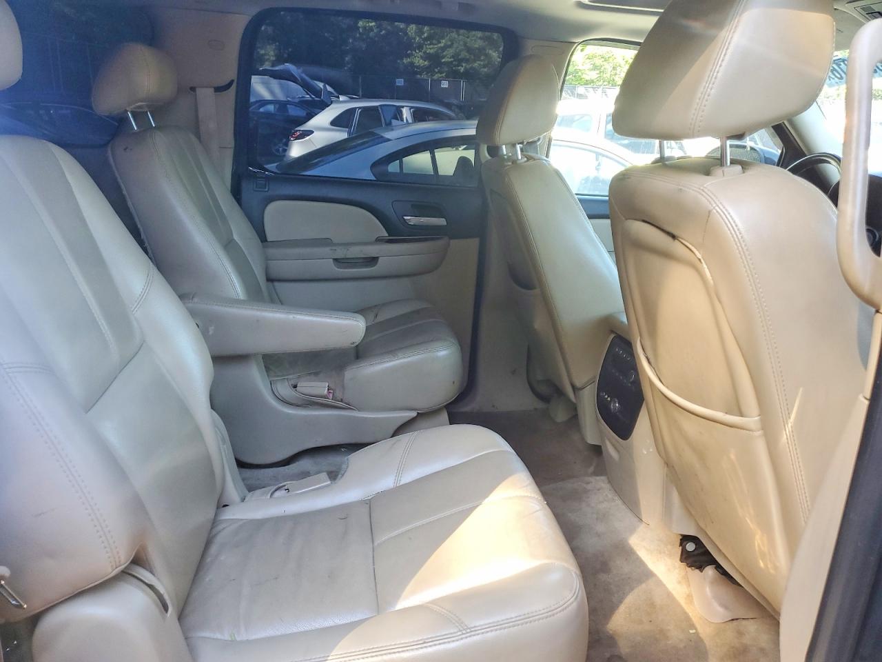 Chevrolet Suburban K1500
