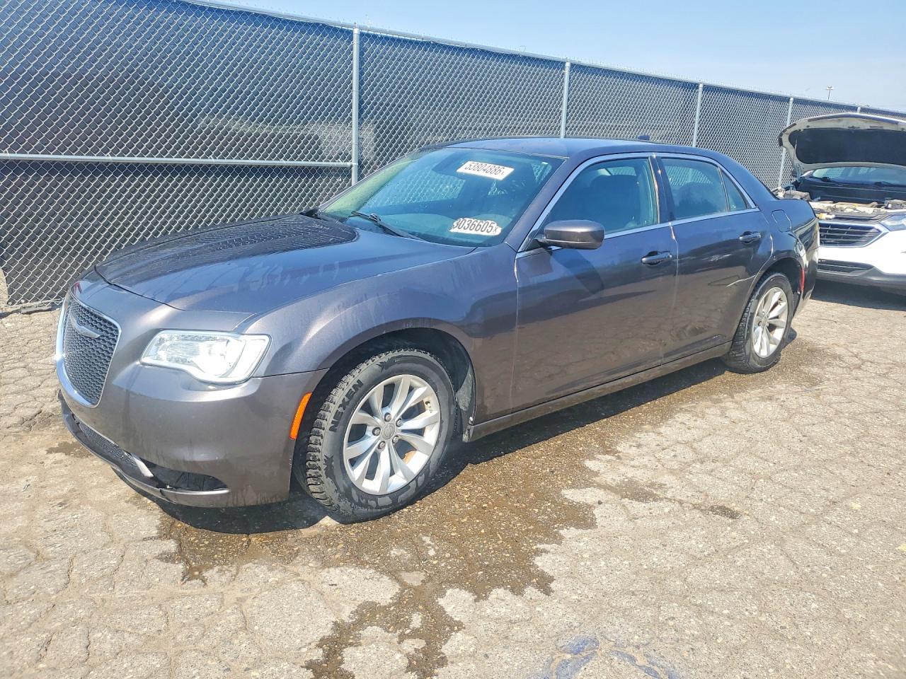 Salvage Chrysler 300 Image
