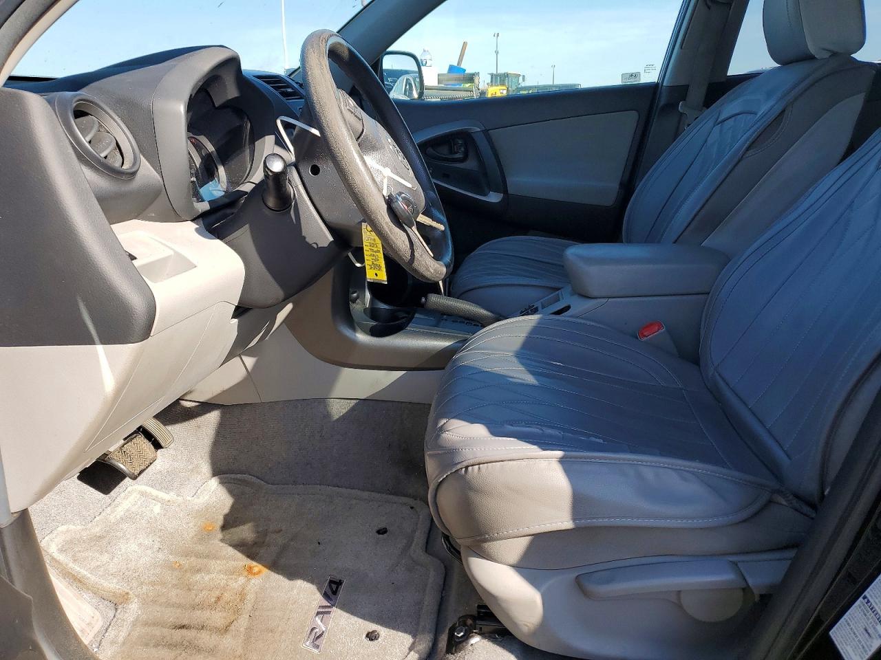 Toyota RAV4 Base