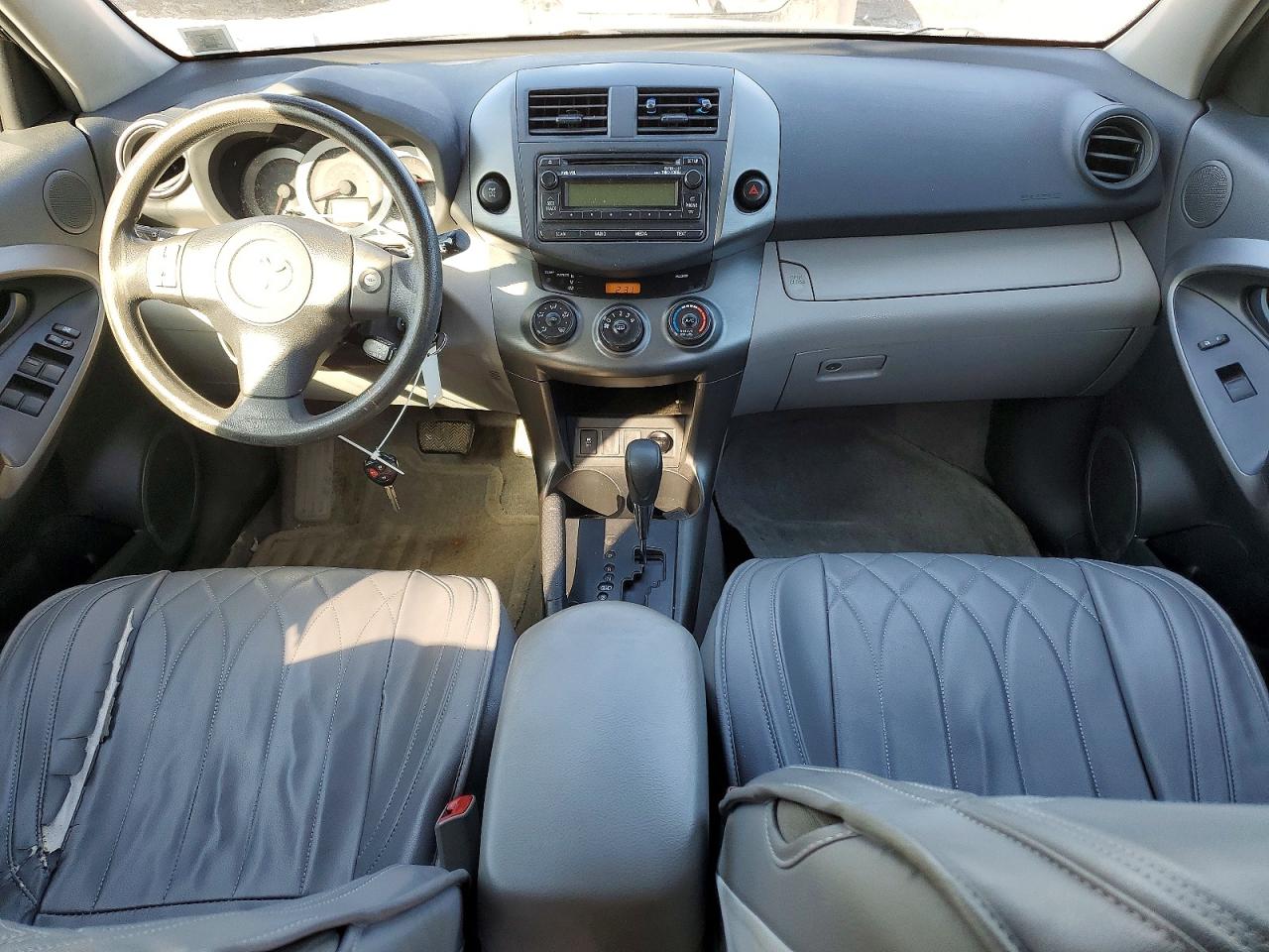 Toyota RAV4 Base