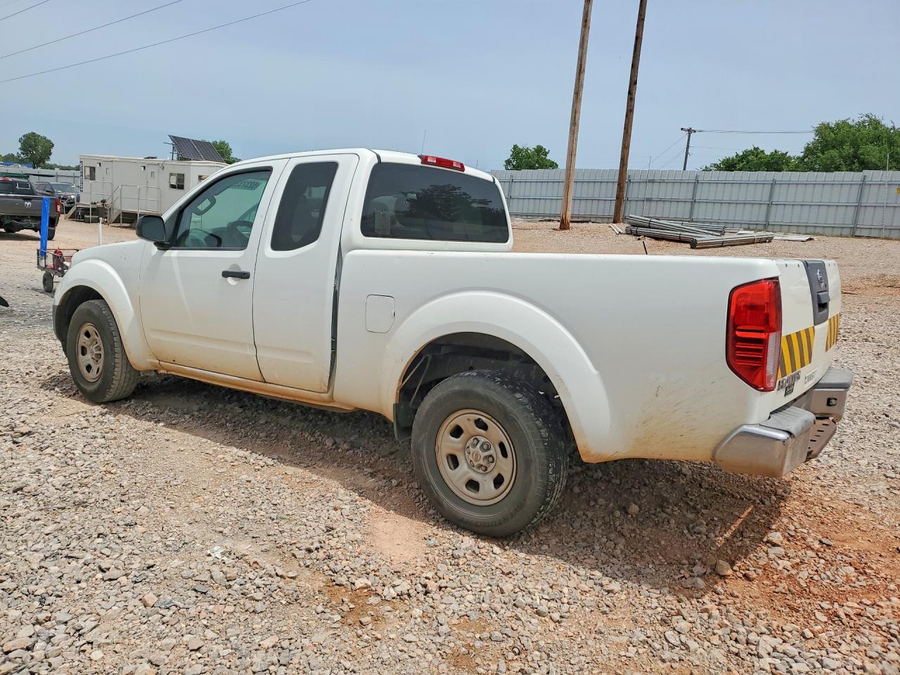 Nissan Frontier S