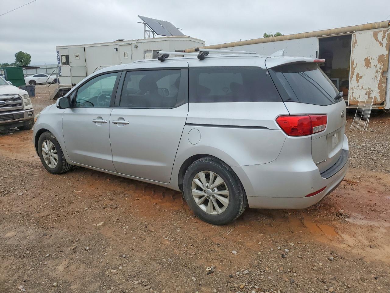 Kia Sedona Lx