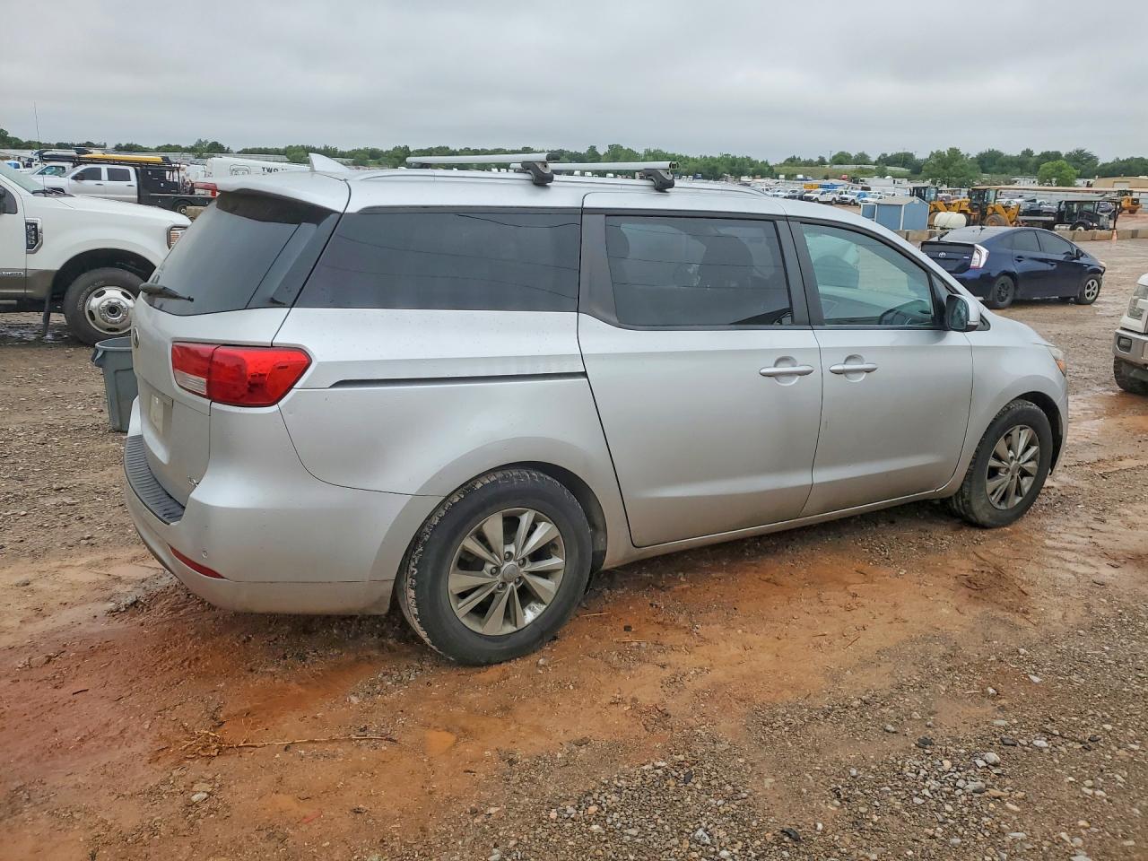 Kia Sedona Lx