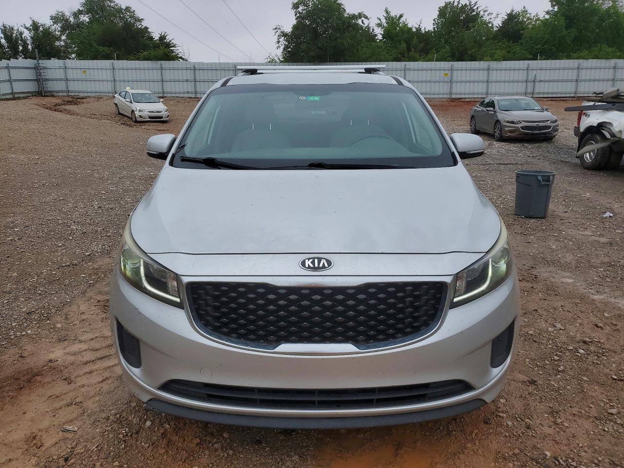 Kia Sedona Lx