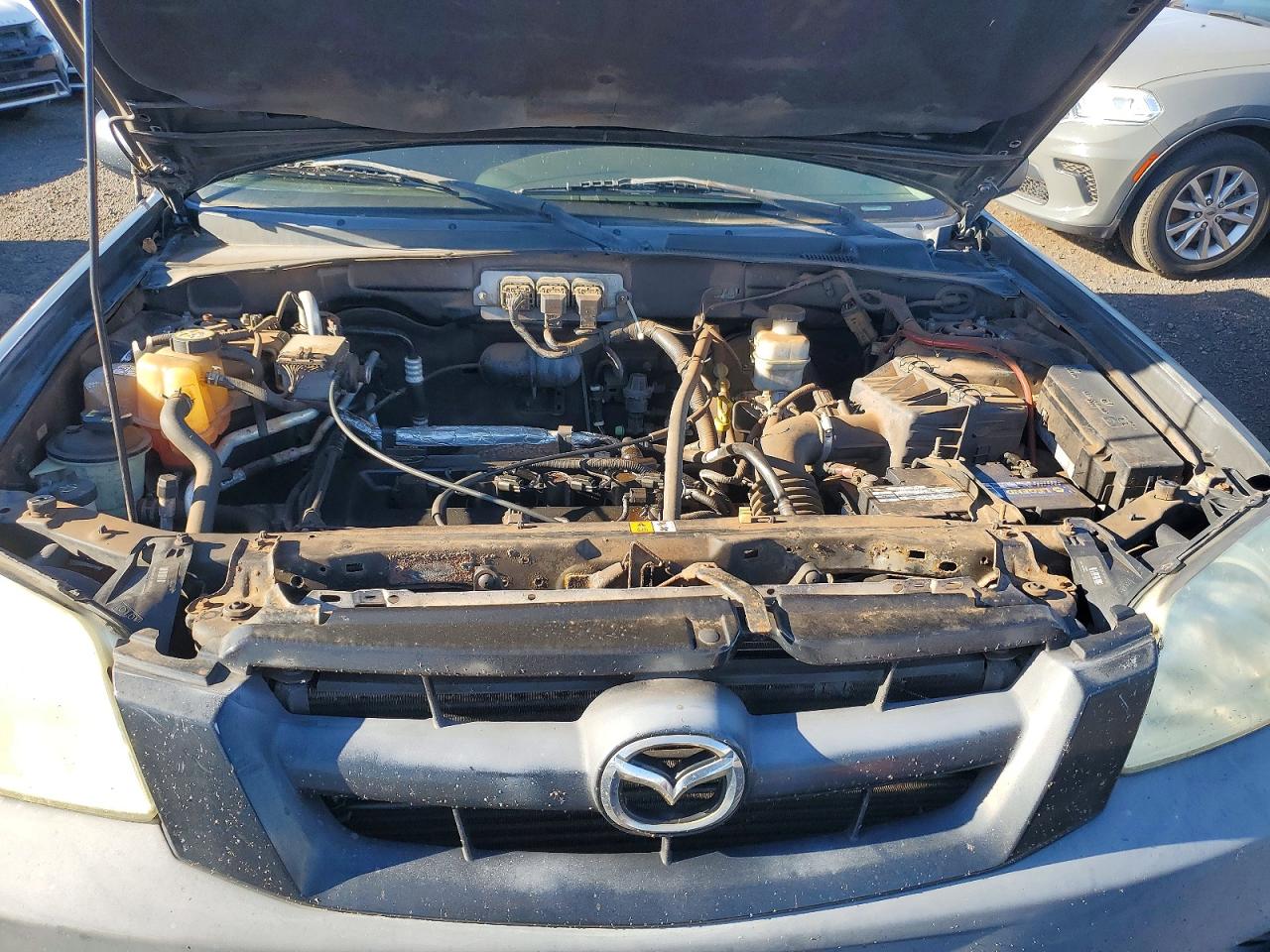 Mazda Tribute I