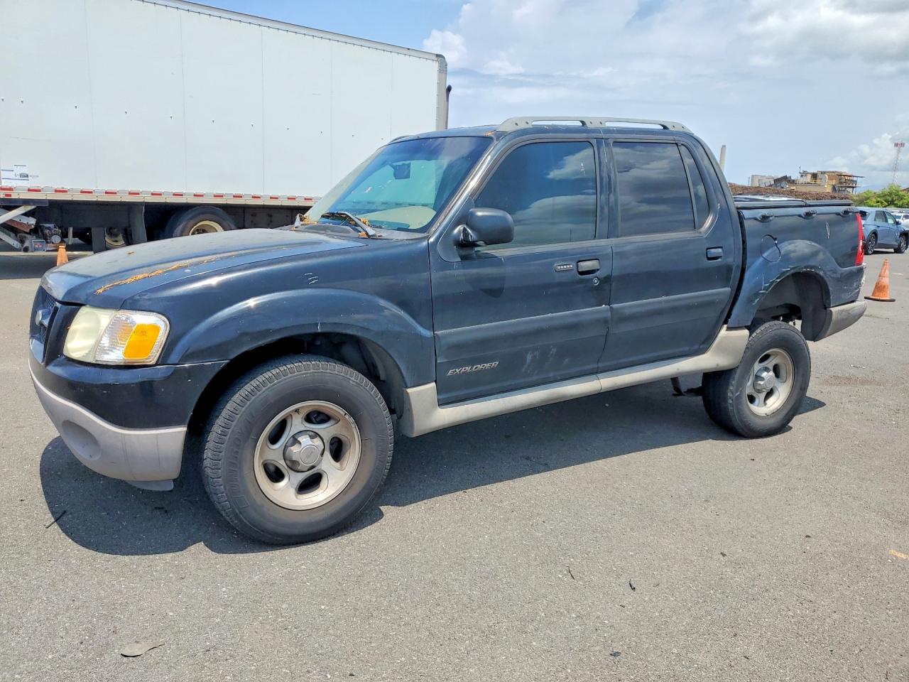 Salvage Ford Explorer Image