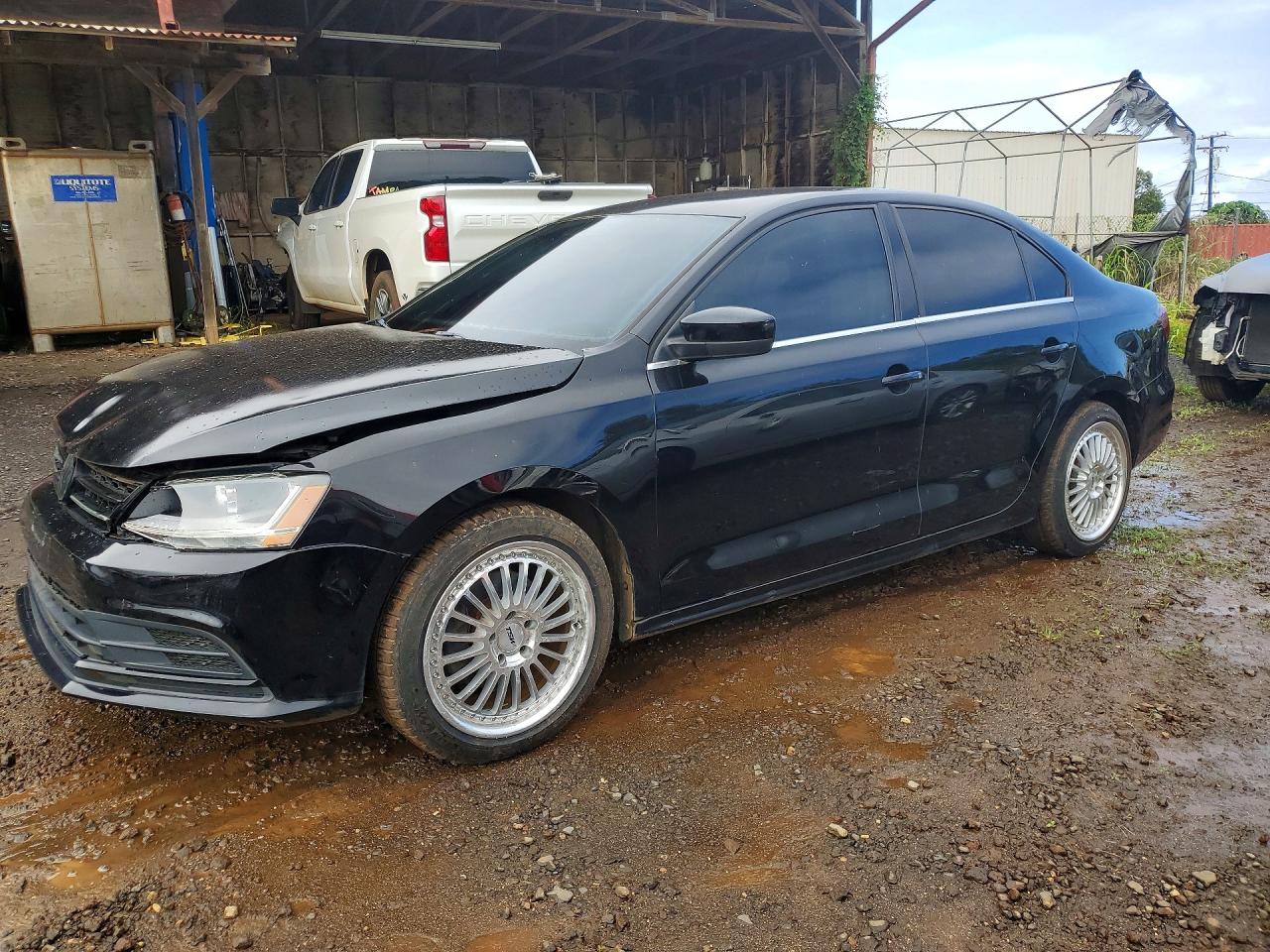 Salvage Volkswagen Jetta Image