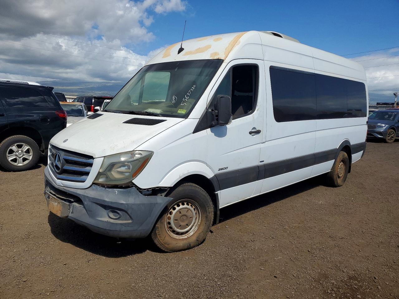 Salvage Mercedes-Benz Sprinter Image