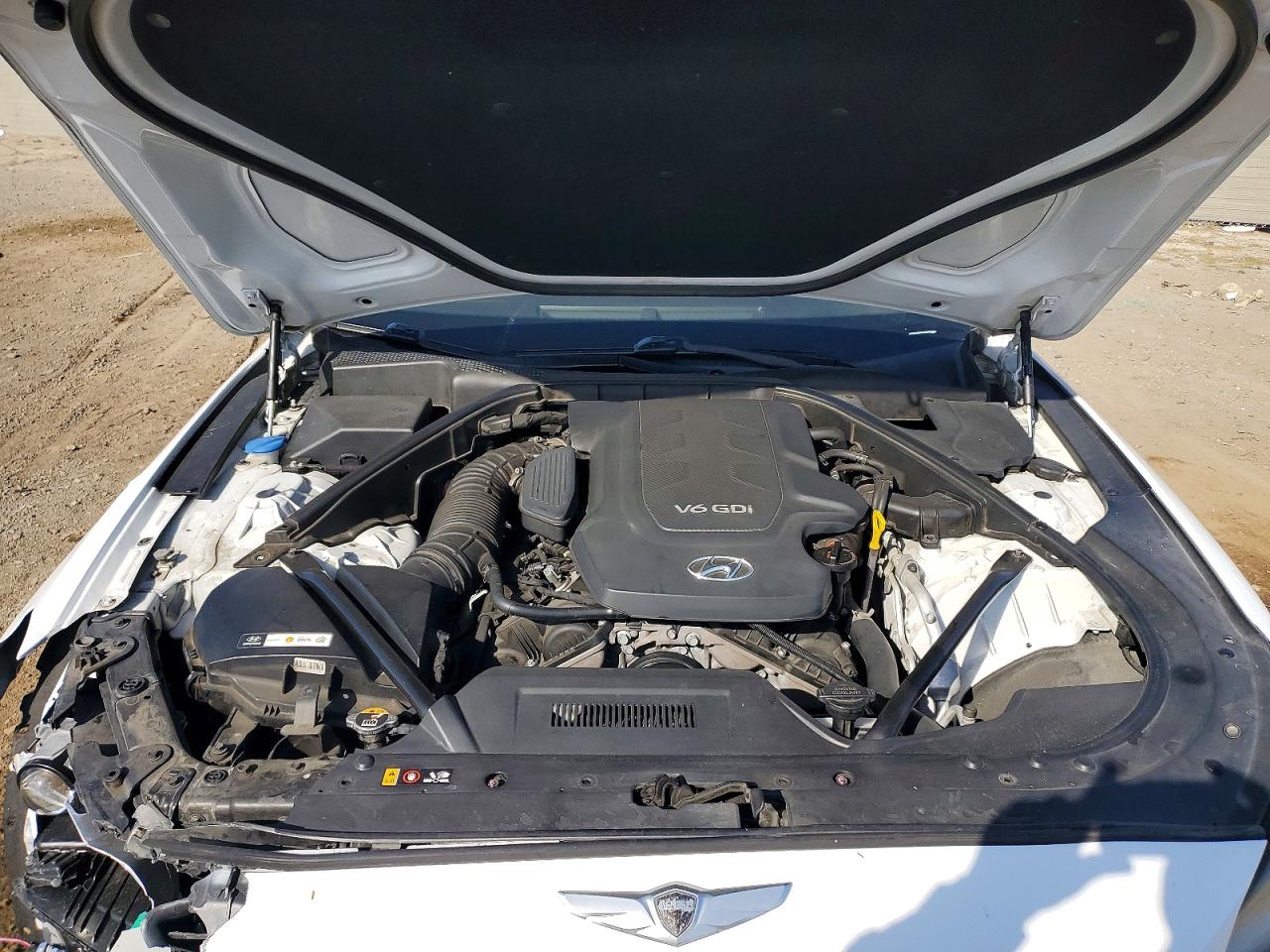 Hyundai Genesis 3.8l