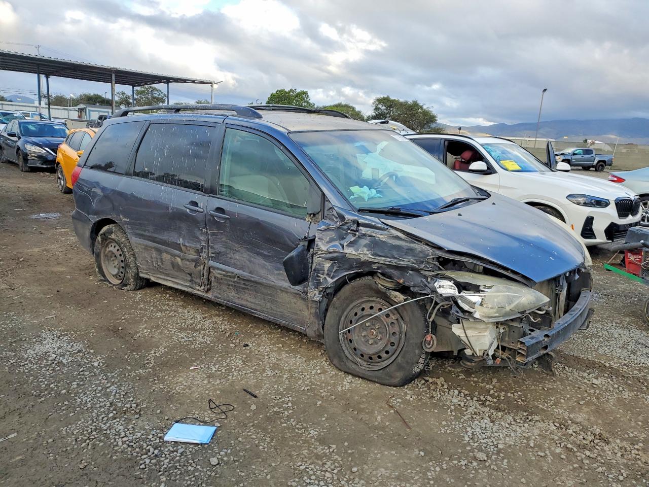 Toyota Sienna Ce