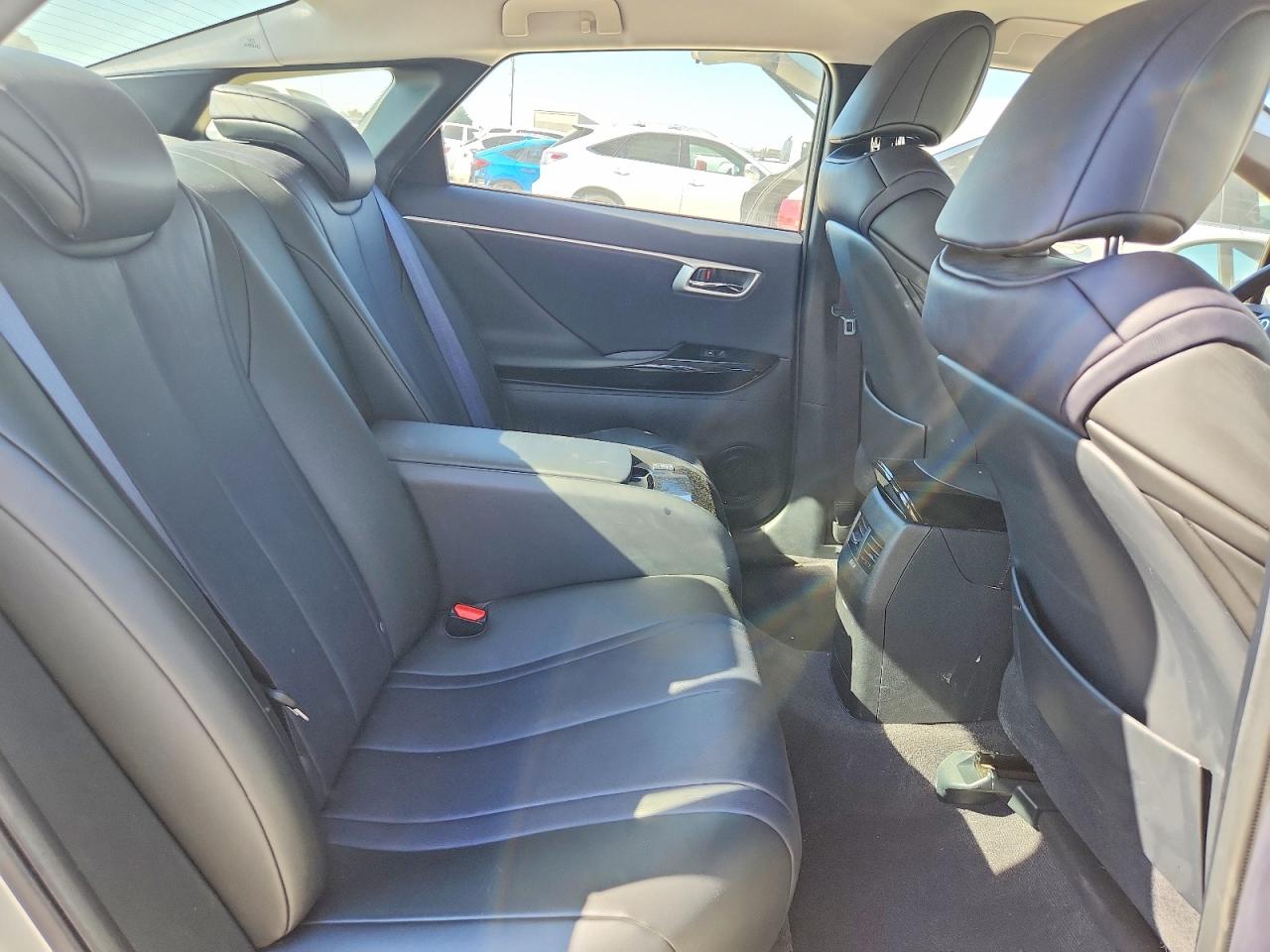Toyota Mirai Base