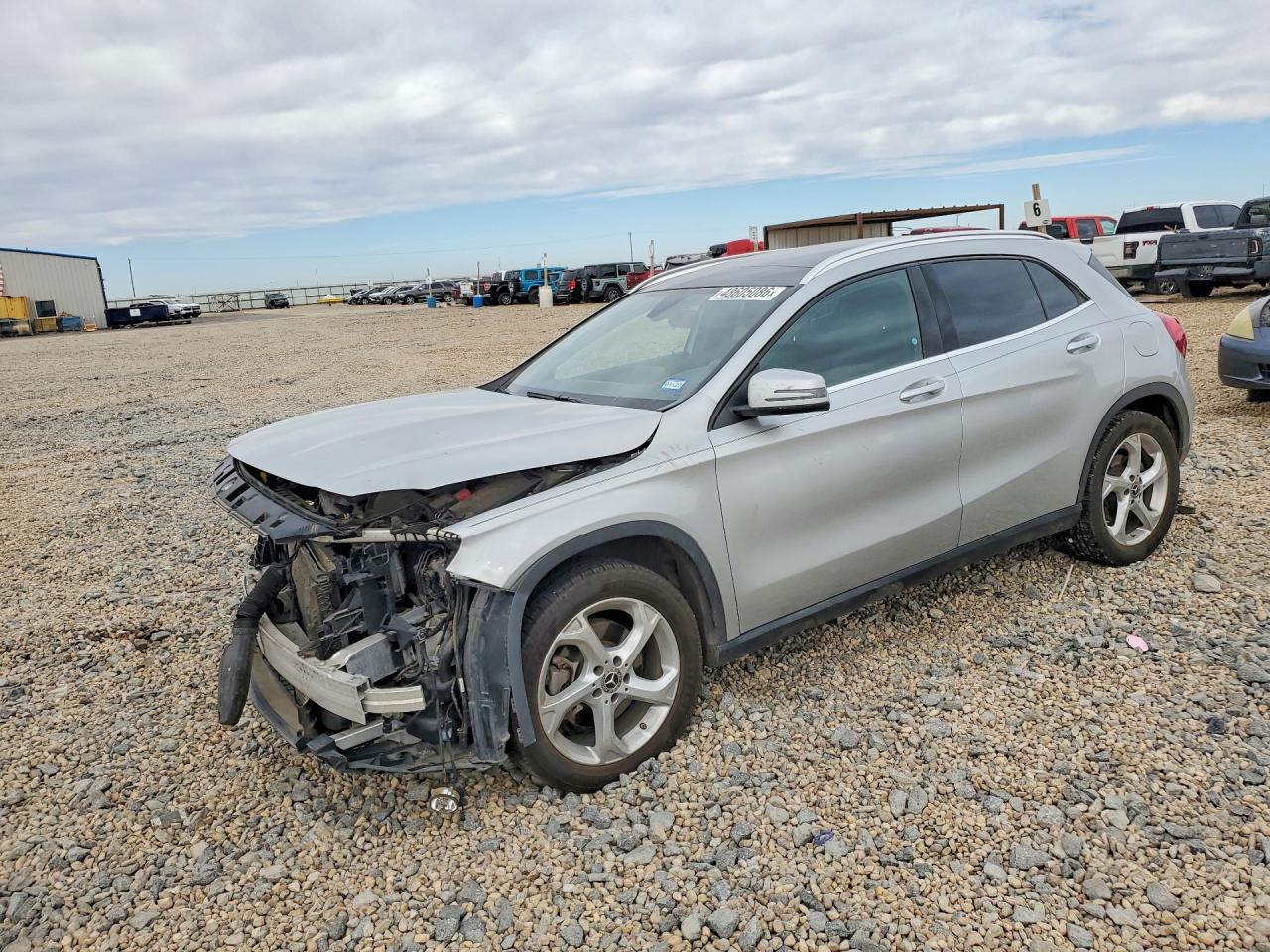 Mercedes-Benz GLA 250 4matic