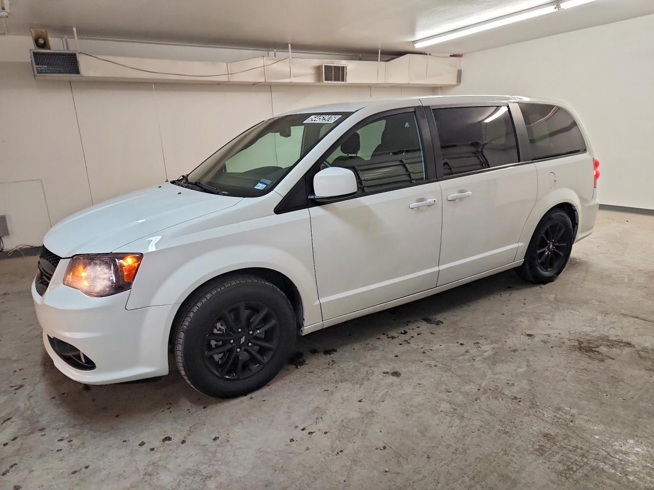 Salvage Dodge Caravan Image