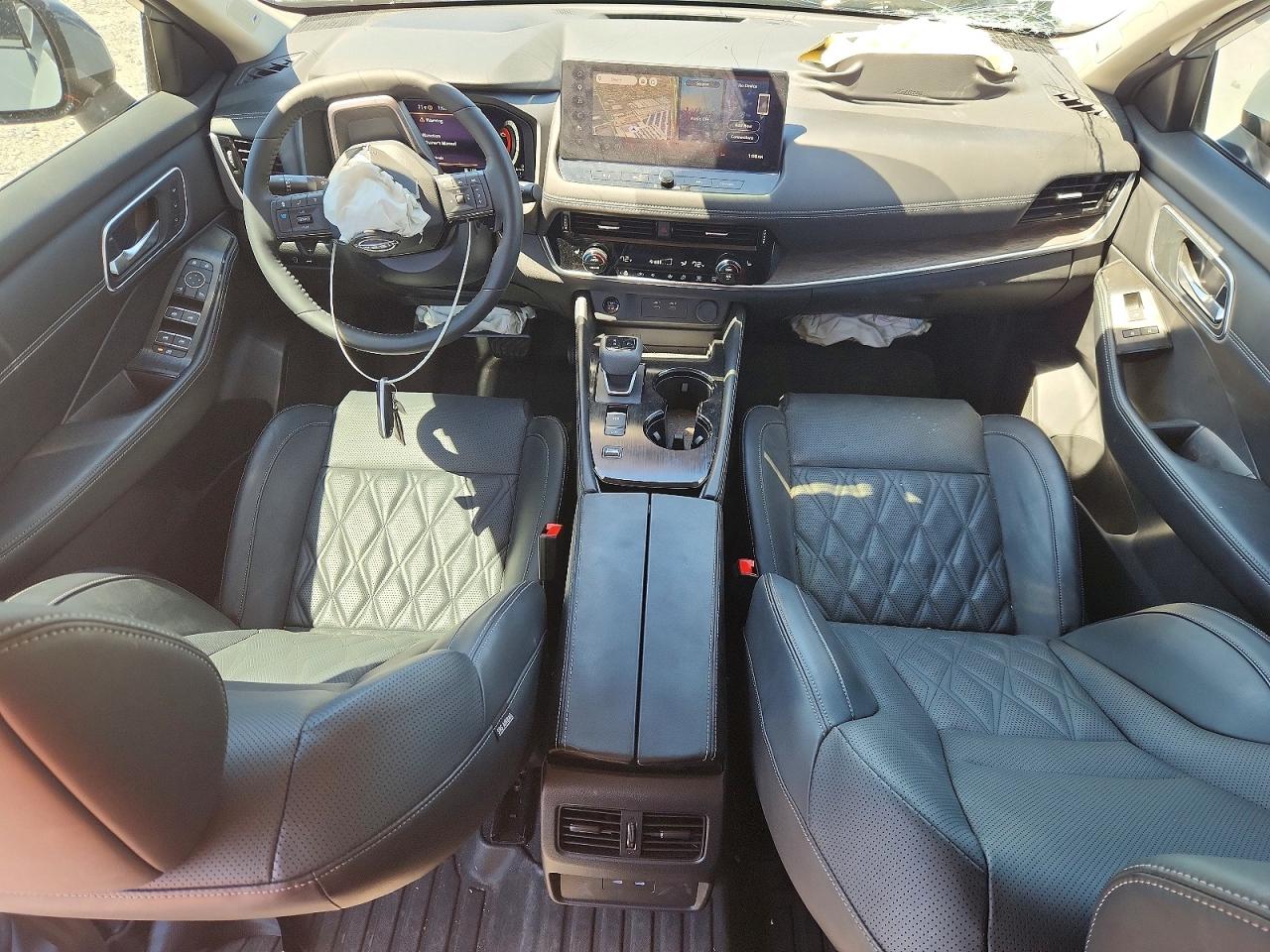 Nissan Rogue Platinum