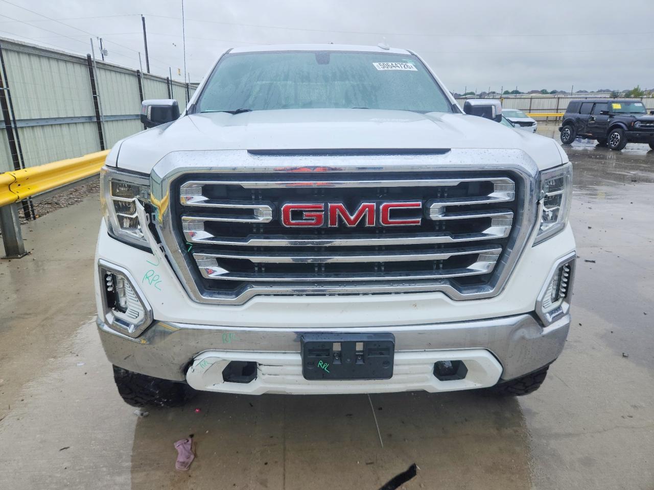 GMC Sierra