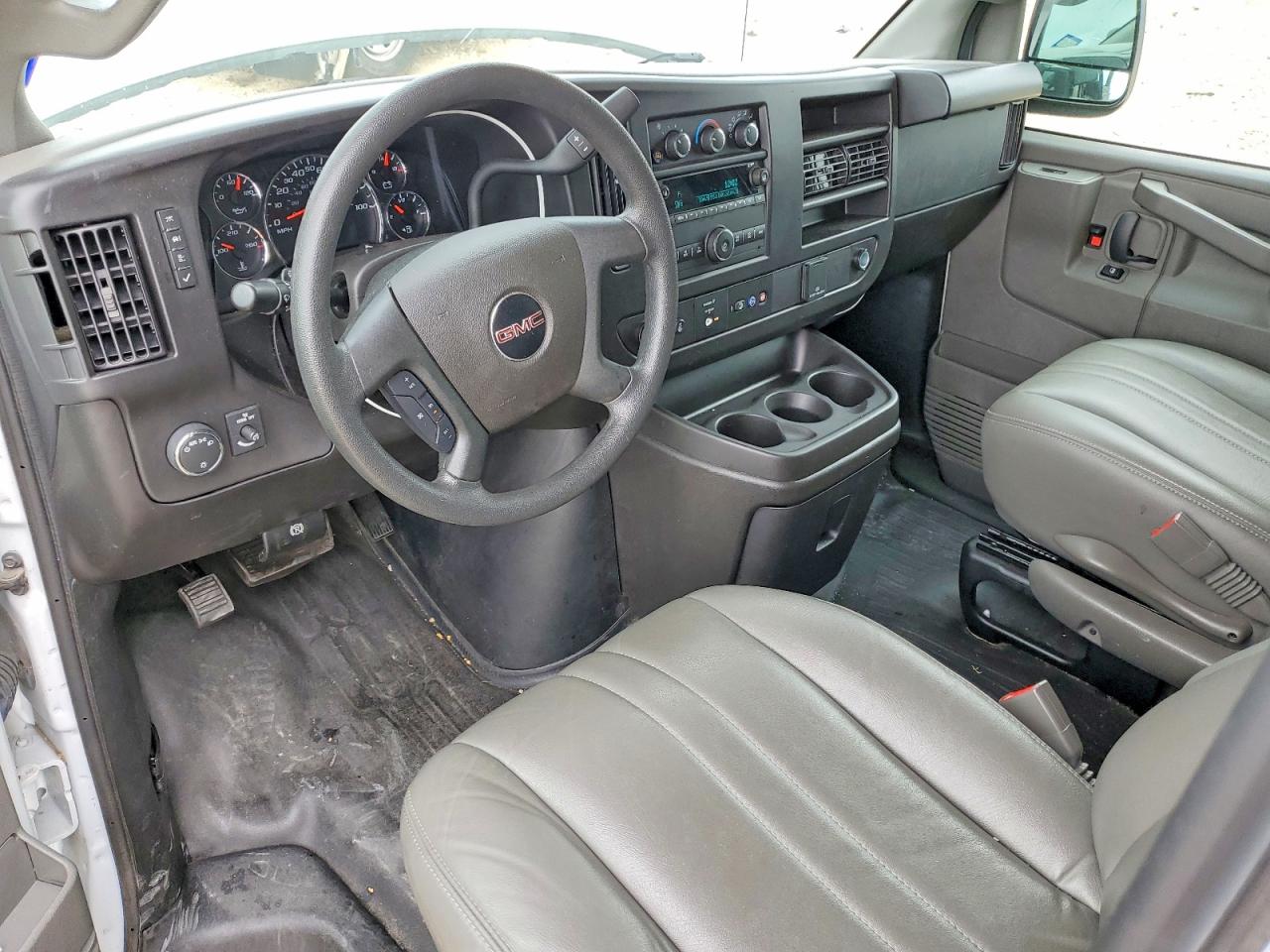 GMC Savana G2500
