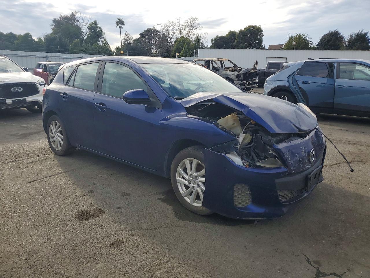 Mazda 3 I