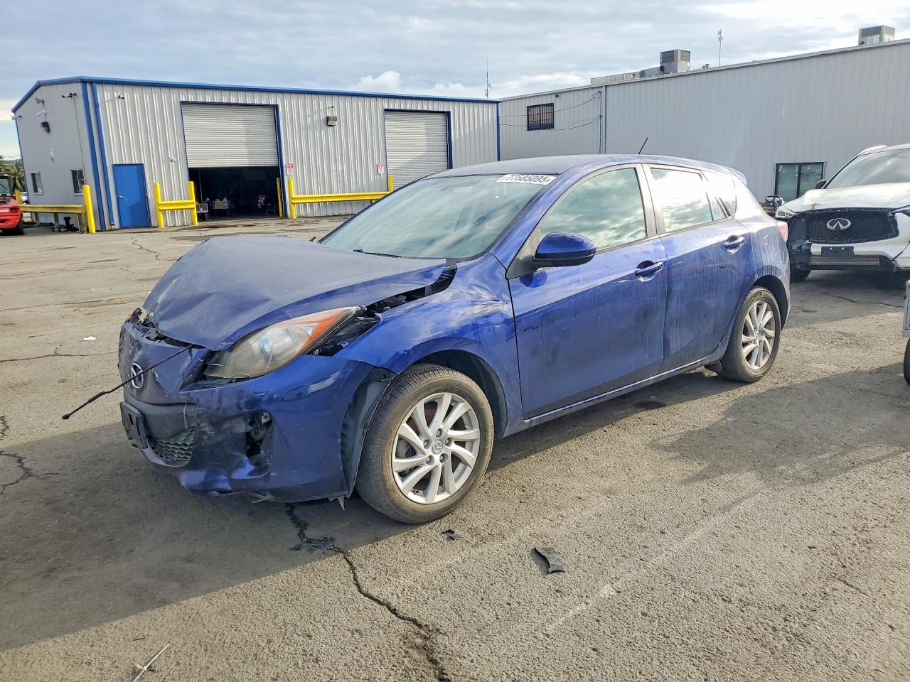 Salvage Mazda 3 Image