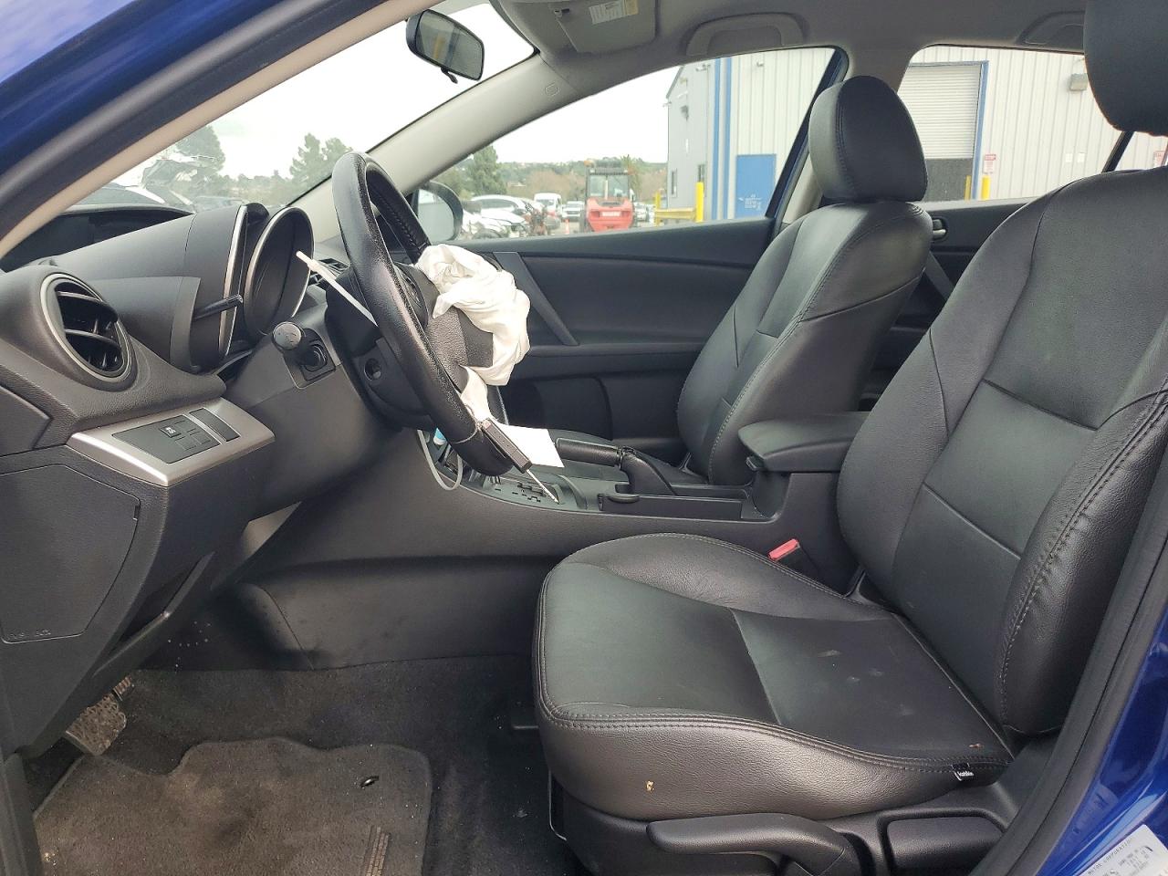 Mazda 3 I