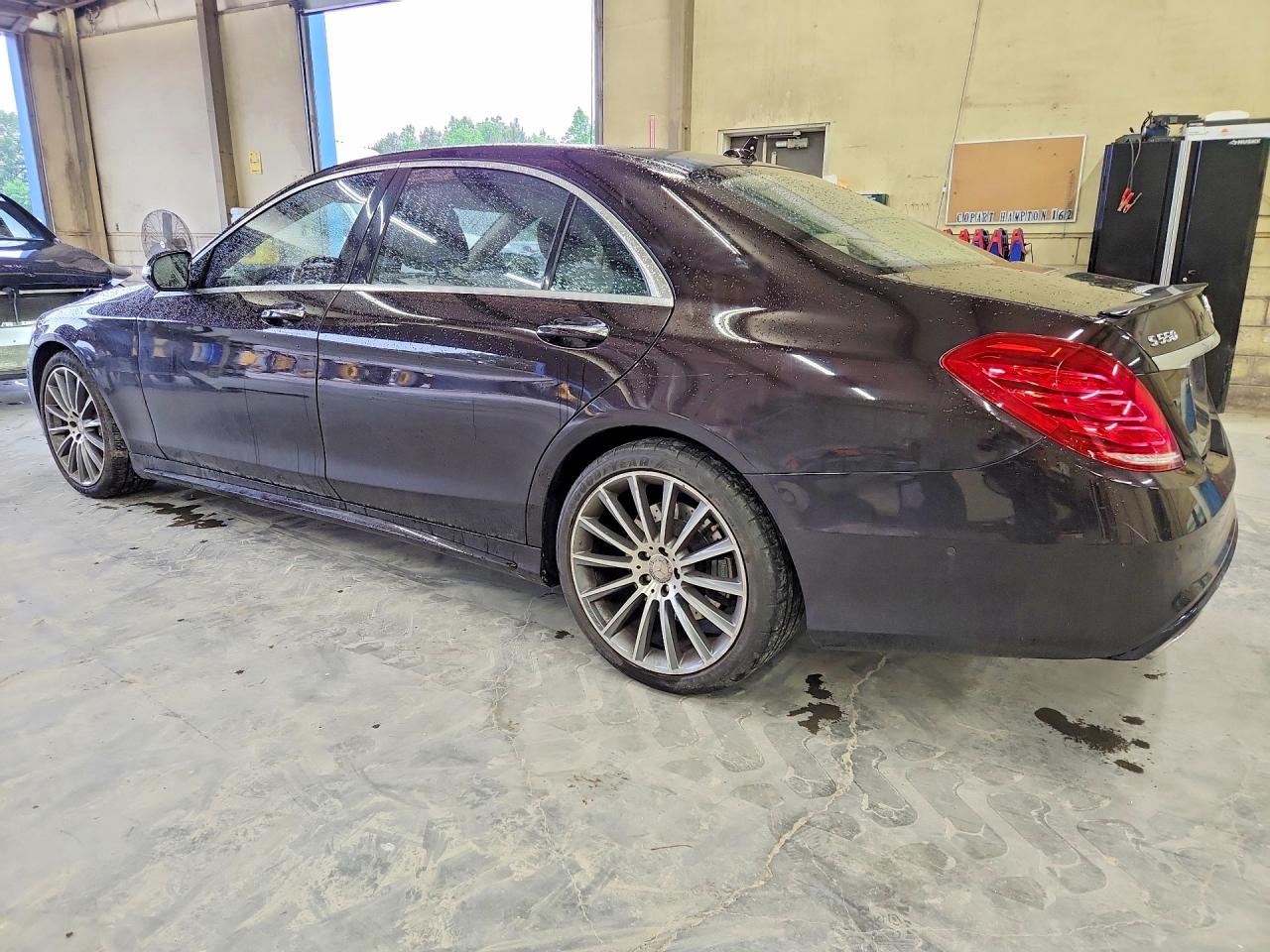 Mercedes-Benz S-Class 550