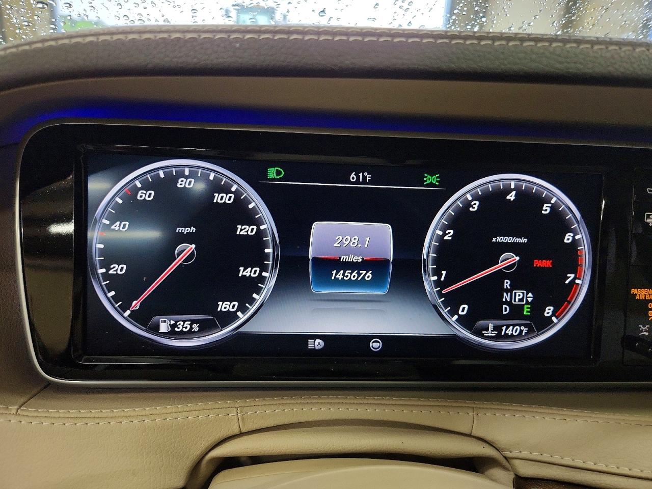 Mercedes-Benz S-Class 550