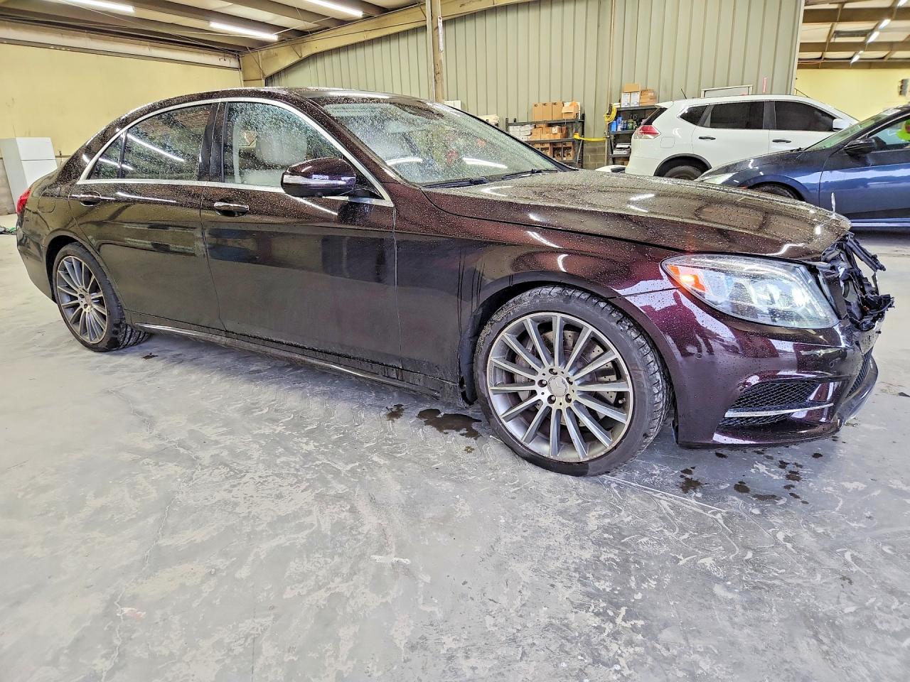 Mercedes-Benz S-Class 550