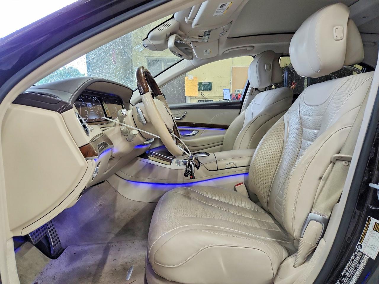 Mercedes-Benz S-Class 550