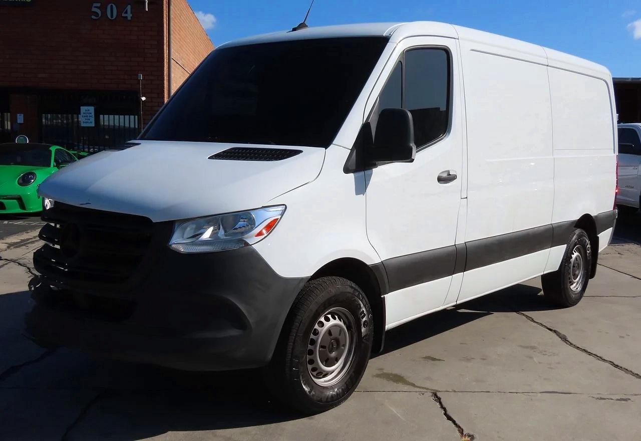 Mercedes-Benz Sprinter 2500