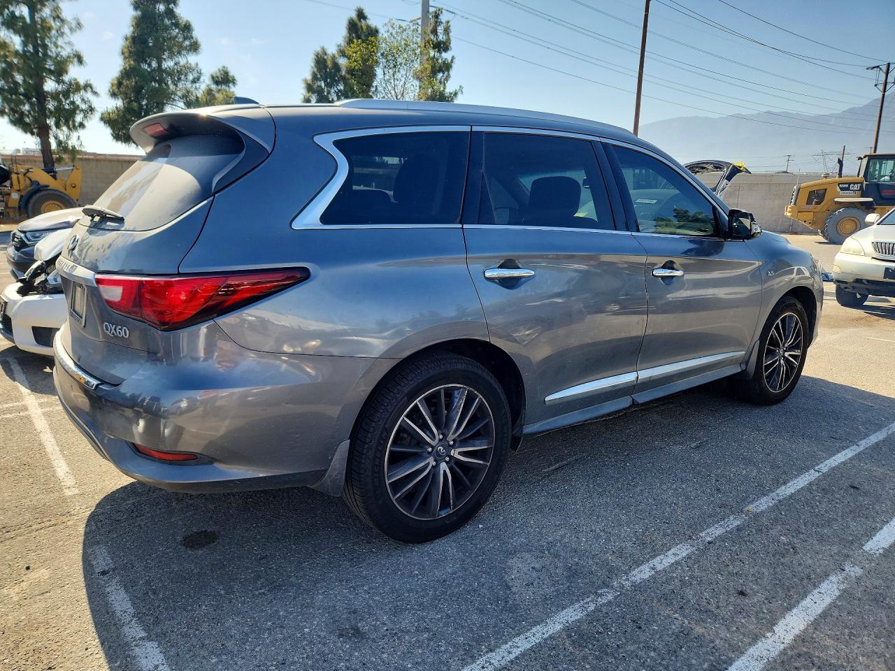 INFINITI Qx Base