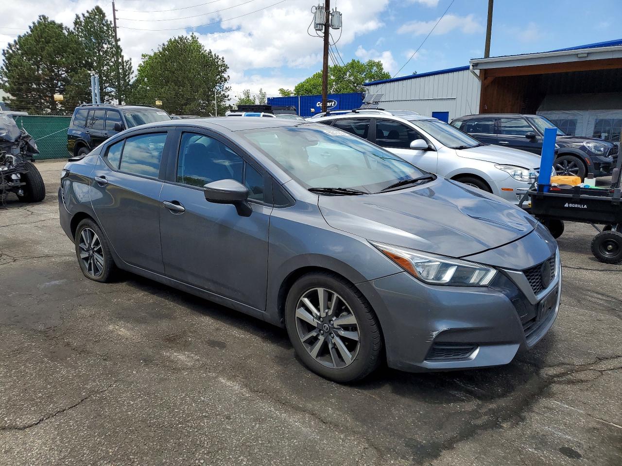 Nissan Versa Sv