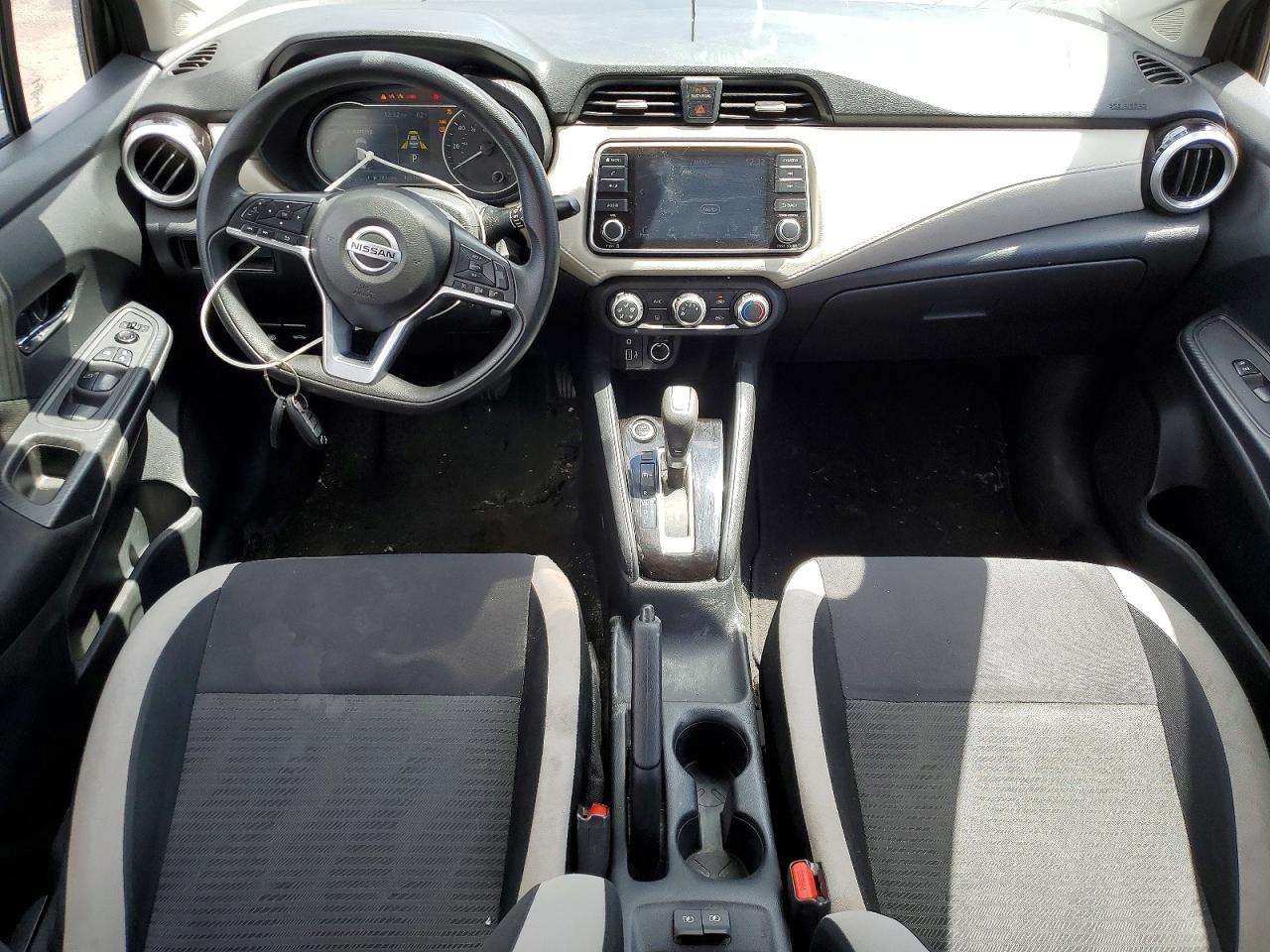 Nissan Versa Sv