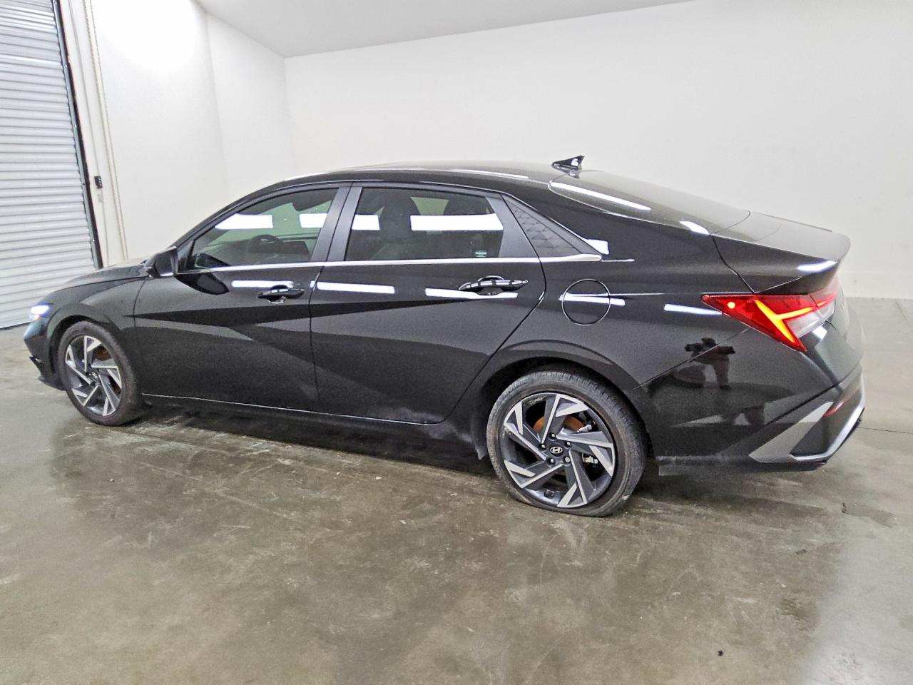 Hyundai ELANTRA Limited
