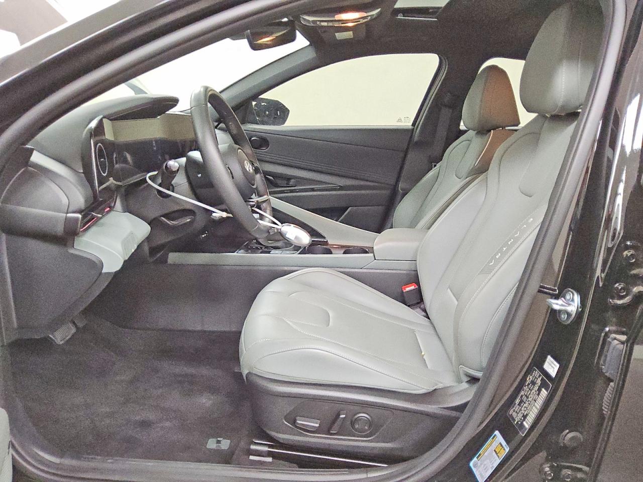Hyundai ELANTRA Limited