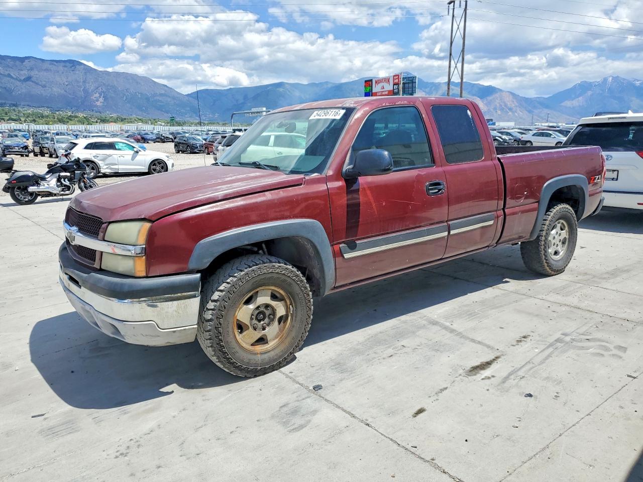 Salvage Chevrolet Silverado Image
