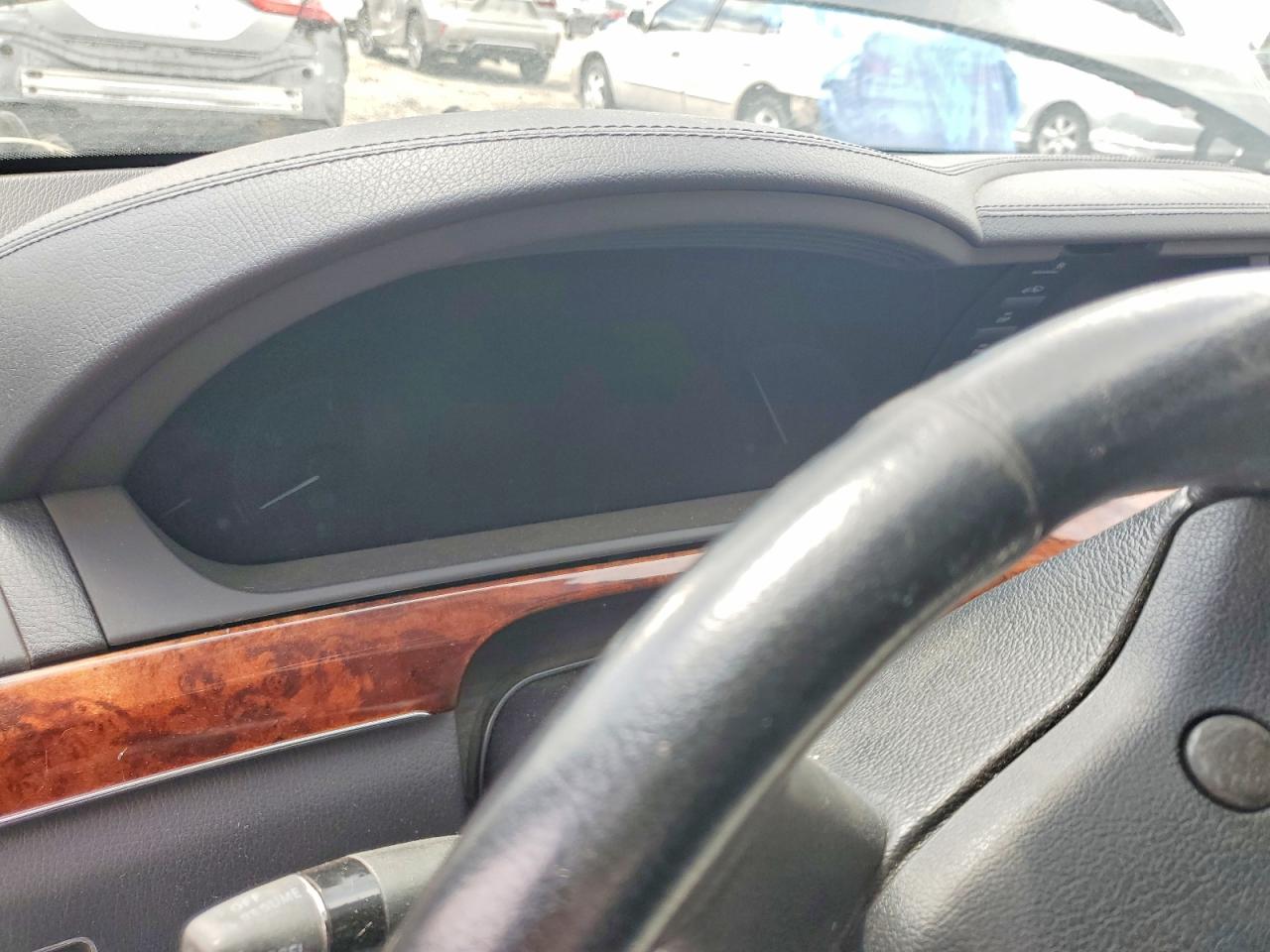 Mercedes-Benz S-Class 550